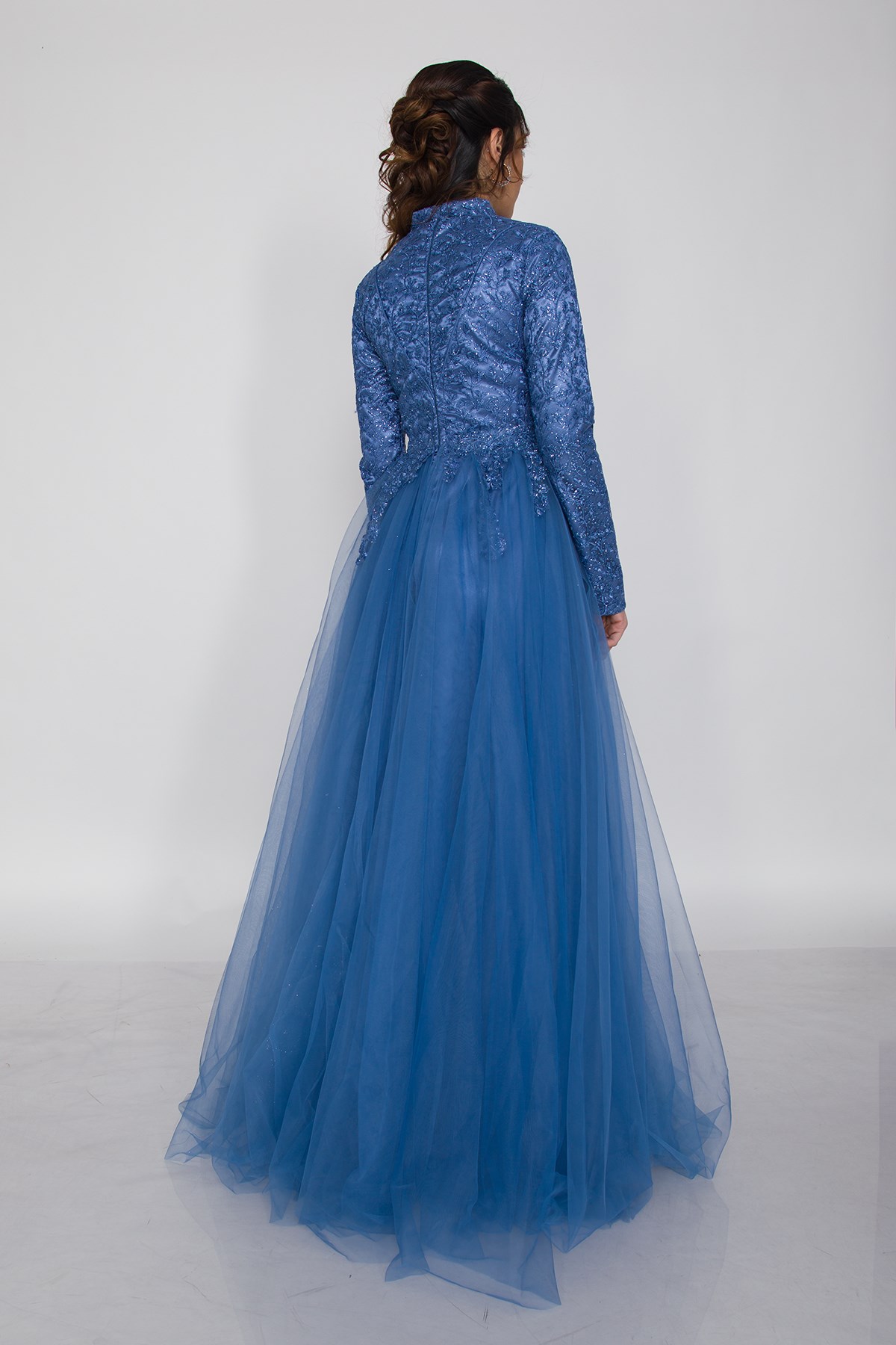 6943 Uzun Kol İşlemeli Tesettür Nişanlık