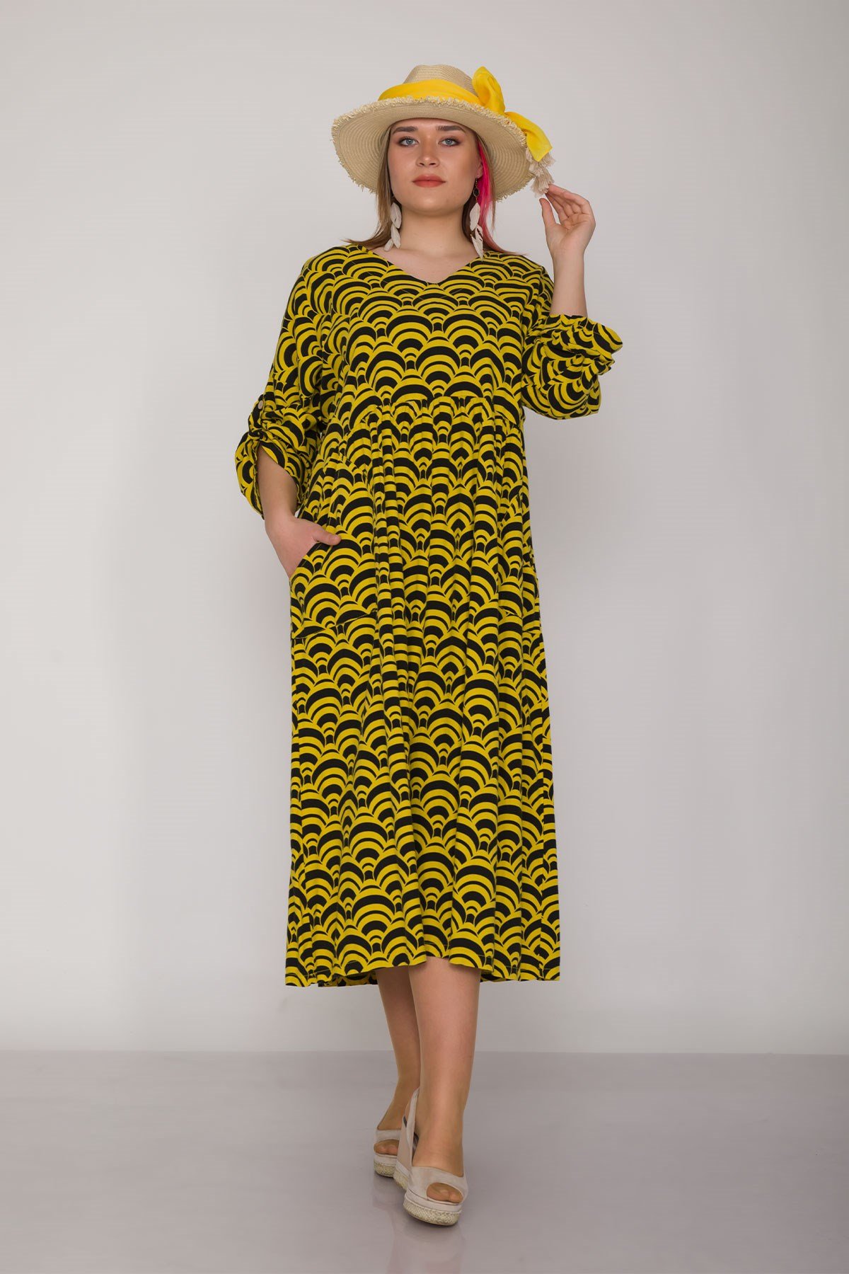 7013-1 V Yaka Cepli Desenli Pamuk Elbise