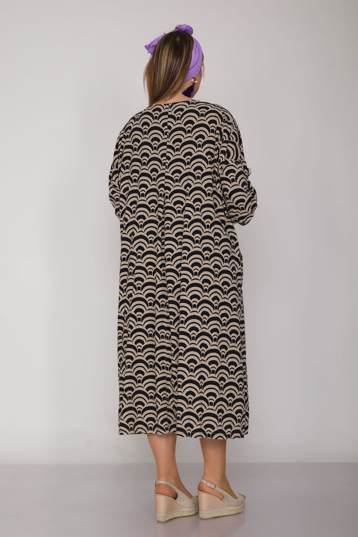 7013-1 V Yaka Cepli Desenli Pamuk Elbise