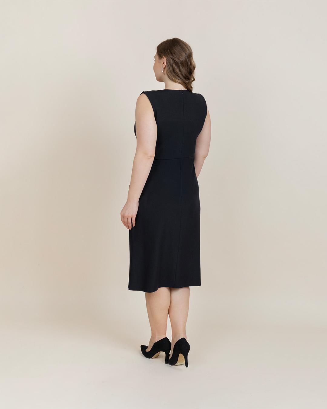 7015 Kare Yaka Omuz Boncuklu Kısa Krep Elbise