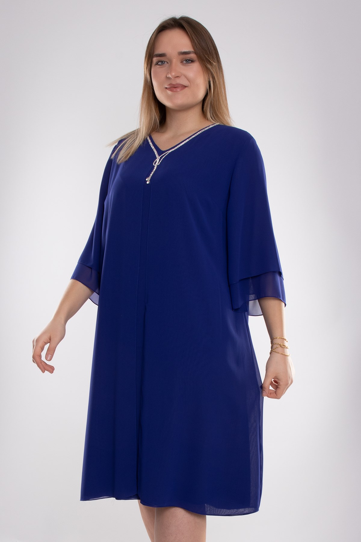 7030 Büyük Beden SuYolu Taş Kolyeli Krep Şifon Elbise