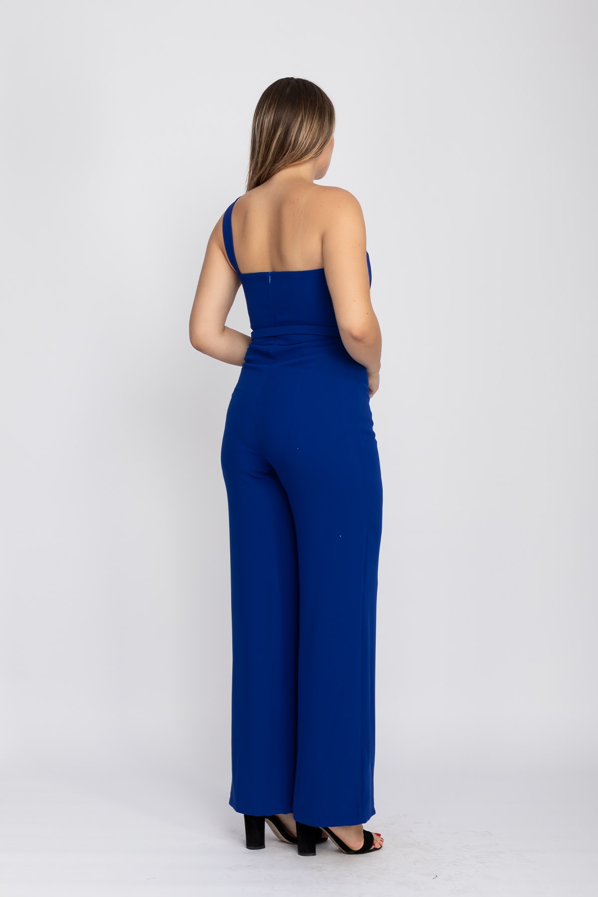 70302 Tek Omuz Beli Kemerli Önü Kruvaze Krep Abiye Tulum