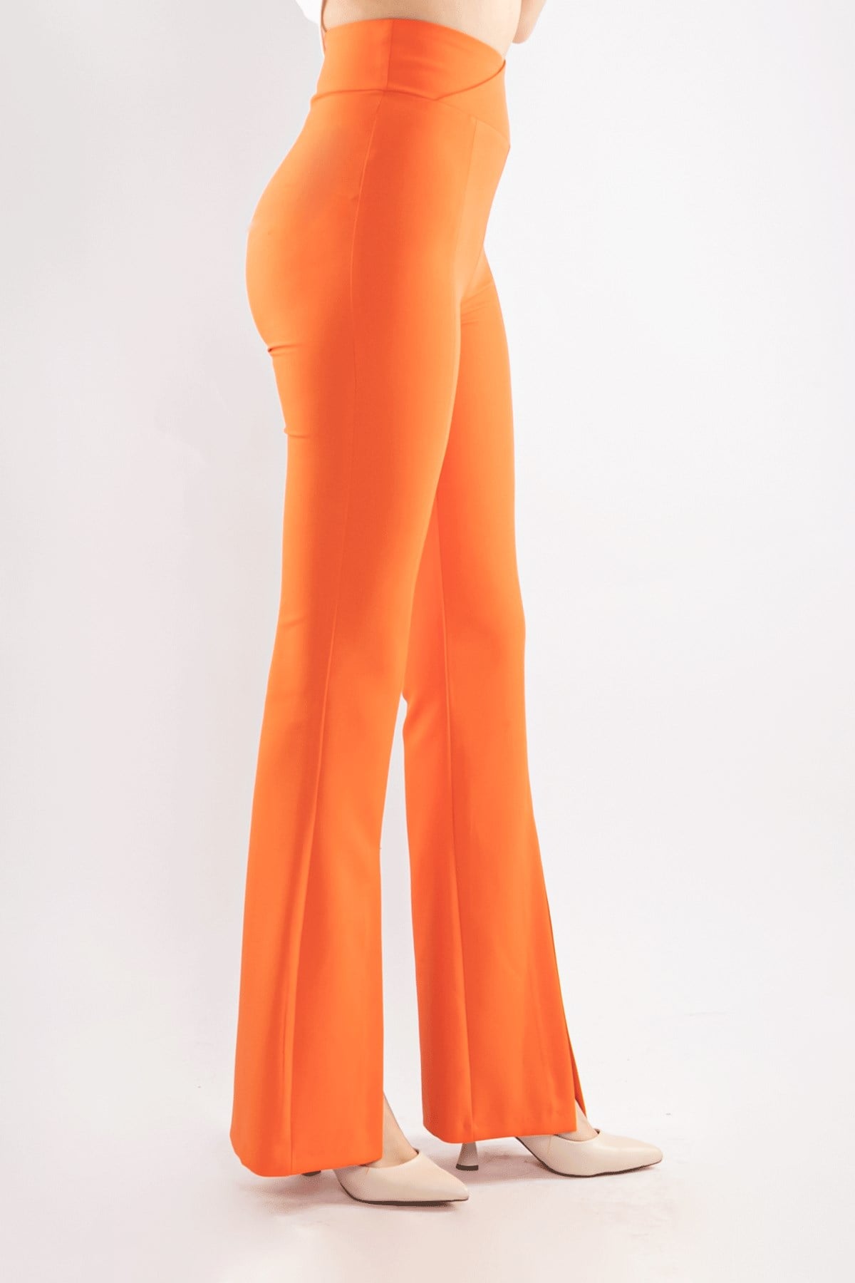 70364 İspanyol Paça Önü Yırtmaçlı Kadın Pantolon