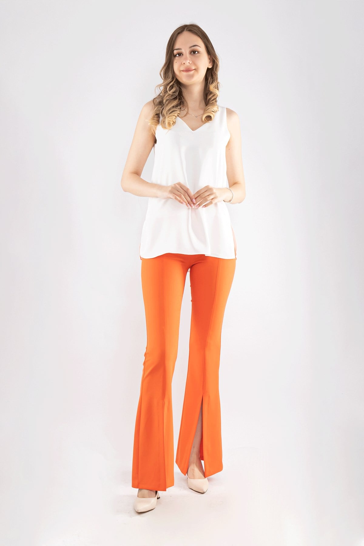 70364 İspanyol Paça Önü Yırtmaçlı Kadın Pantolon