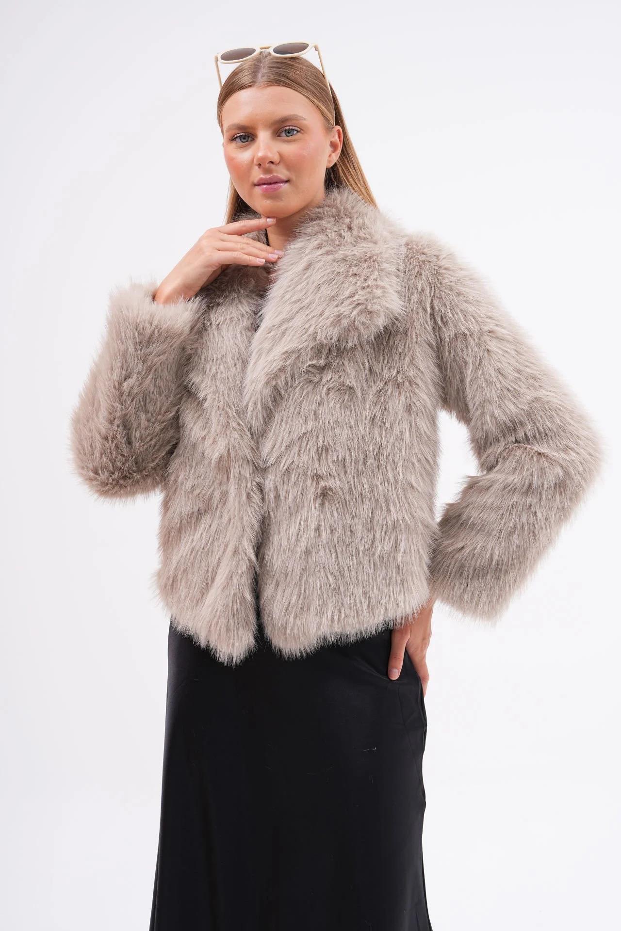 7050 ZR Şalyaka Kürklü Ceket