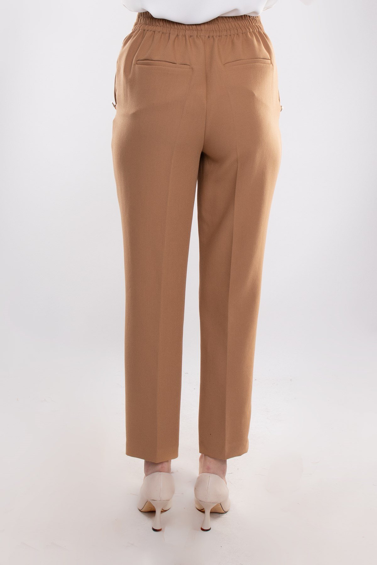 70503 Beli Lastikli Gold Düğmeli Krep Kadın Pantolon