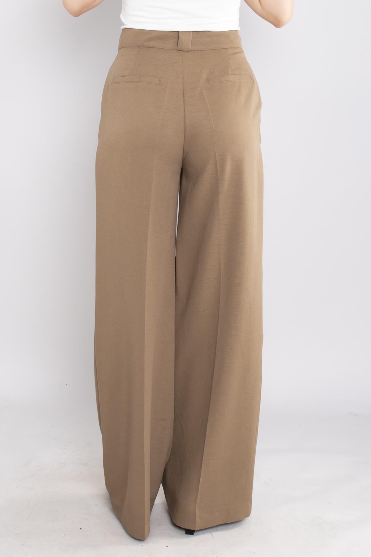 70738 Kemer Agraflı Detaylı Pileli Palazzo Pantolon