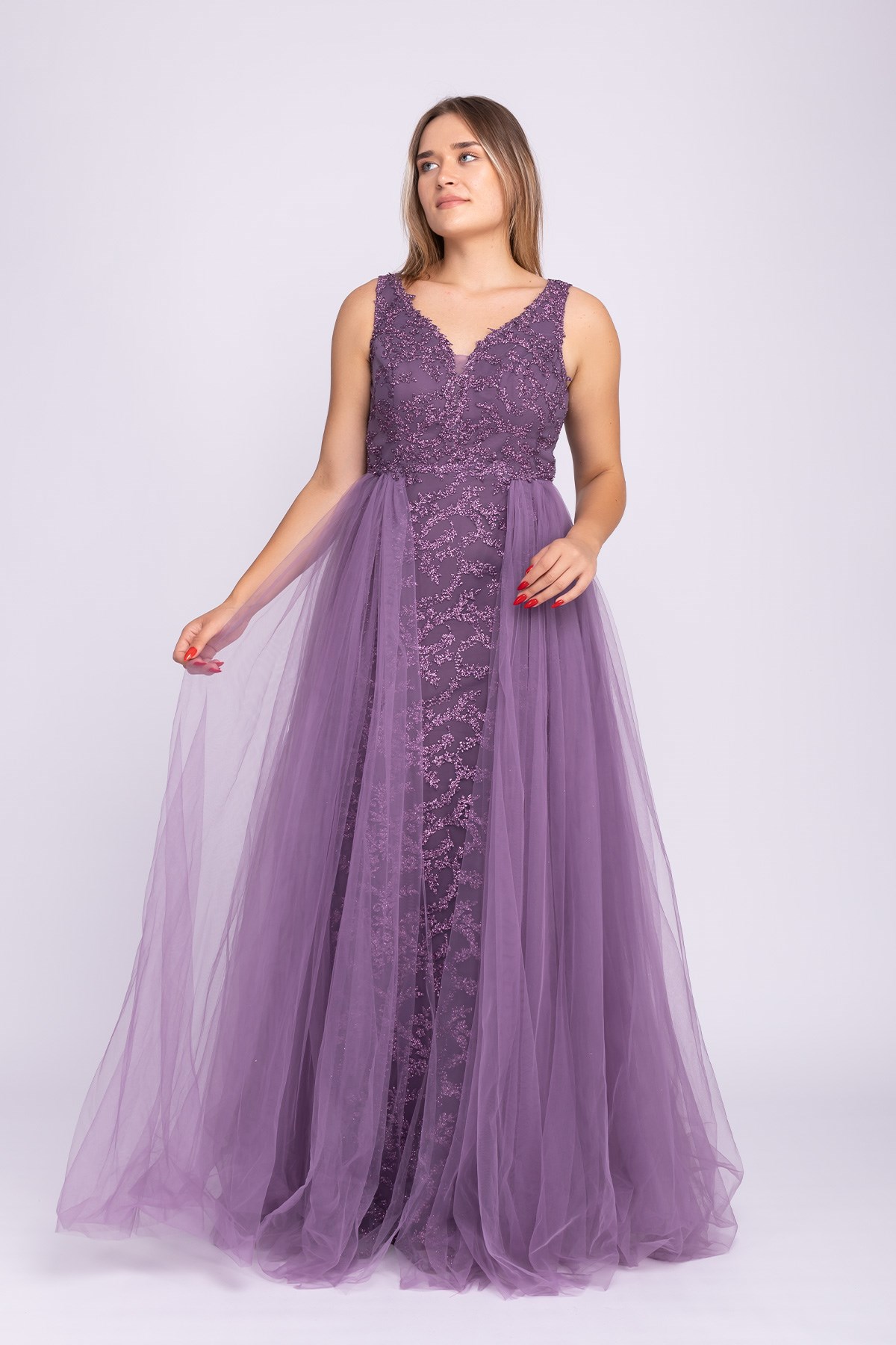 7095 Sim Nakış İşleme Tül Kuyruklu Long Dress Nişanlık