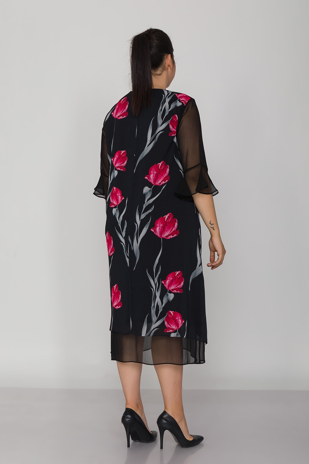 7099 Büyük Beden Lale Desen Tül Kol Kolyeli Şifon Kısa Elbise