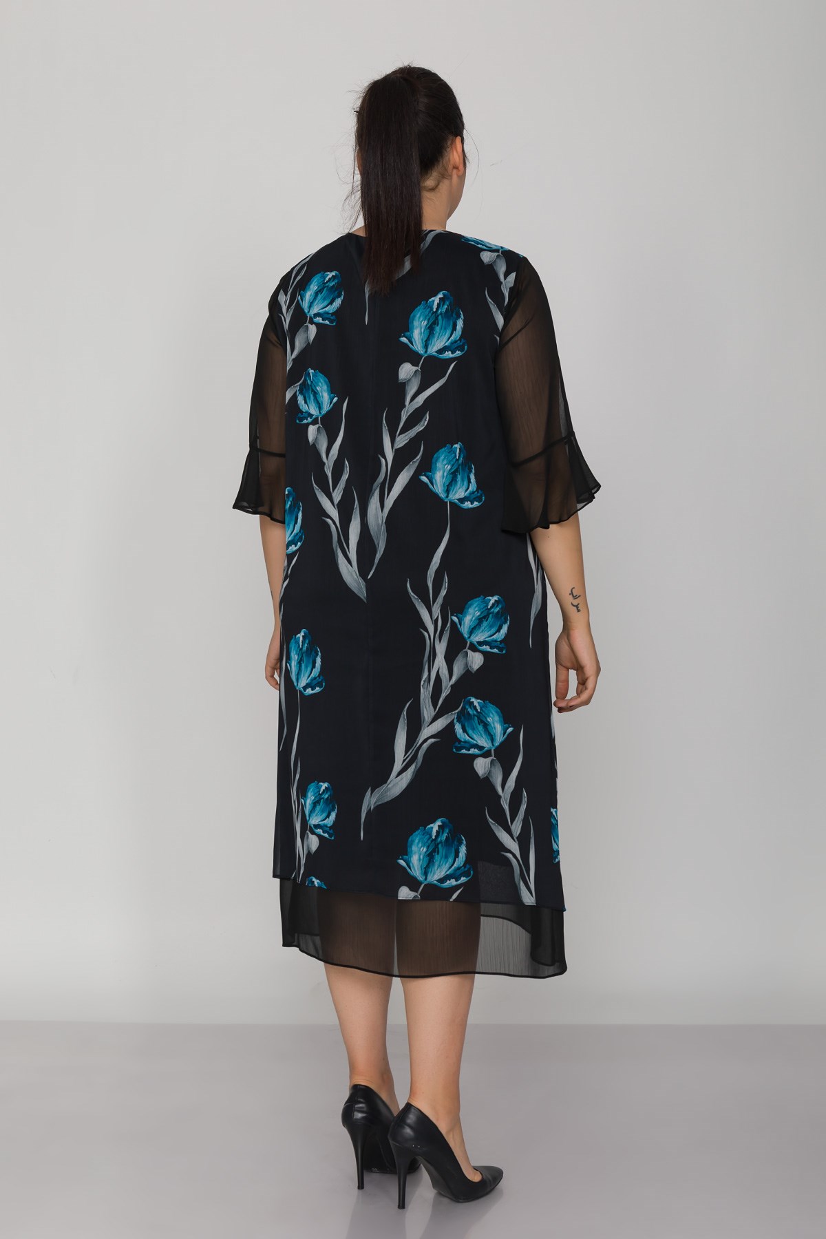 7099 Büyük Beden Lale Desen Tül Kol Kolyeli Şifon Kısa Elbise