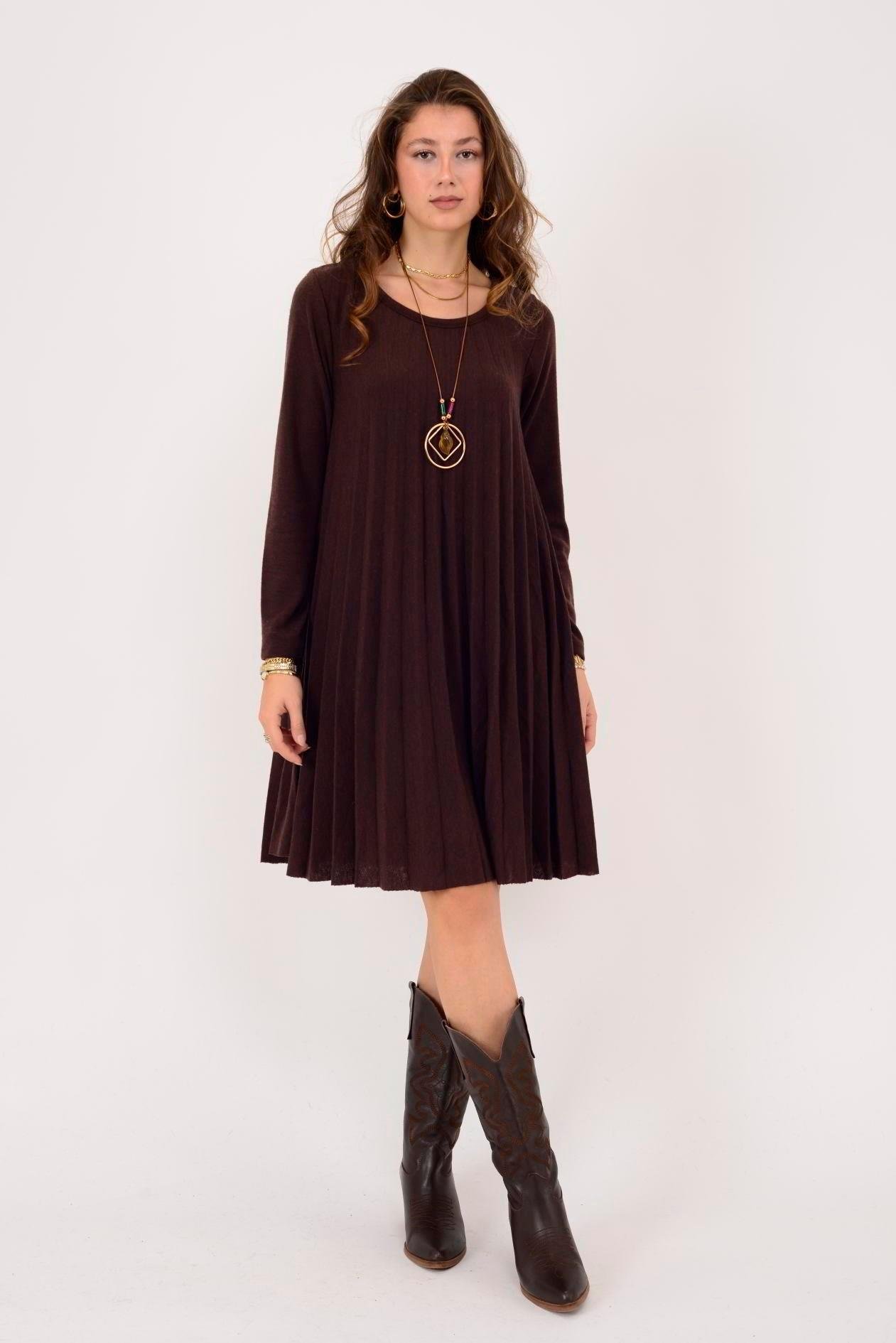 71653 Düz Desen Kolyeli Akordion Uzun Kol Triko Kısa Elbise