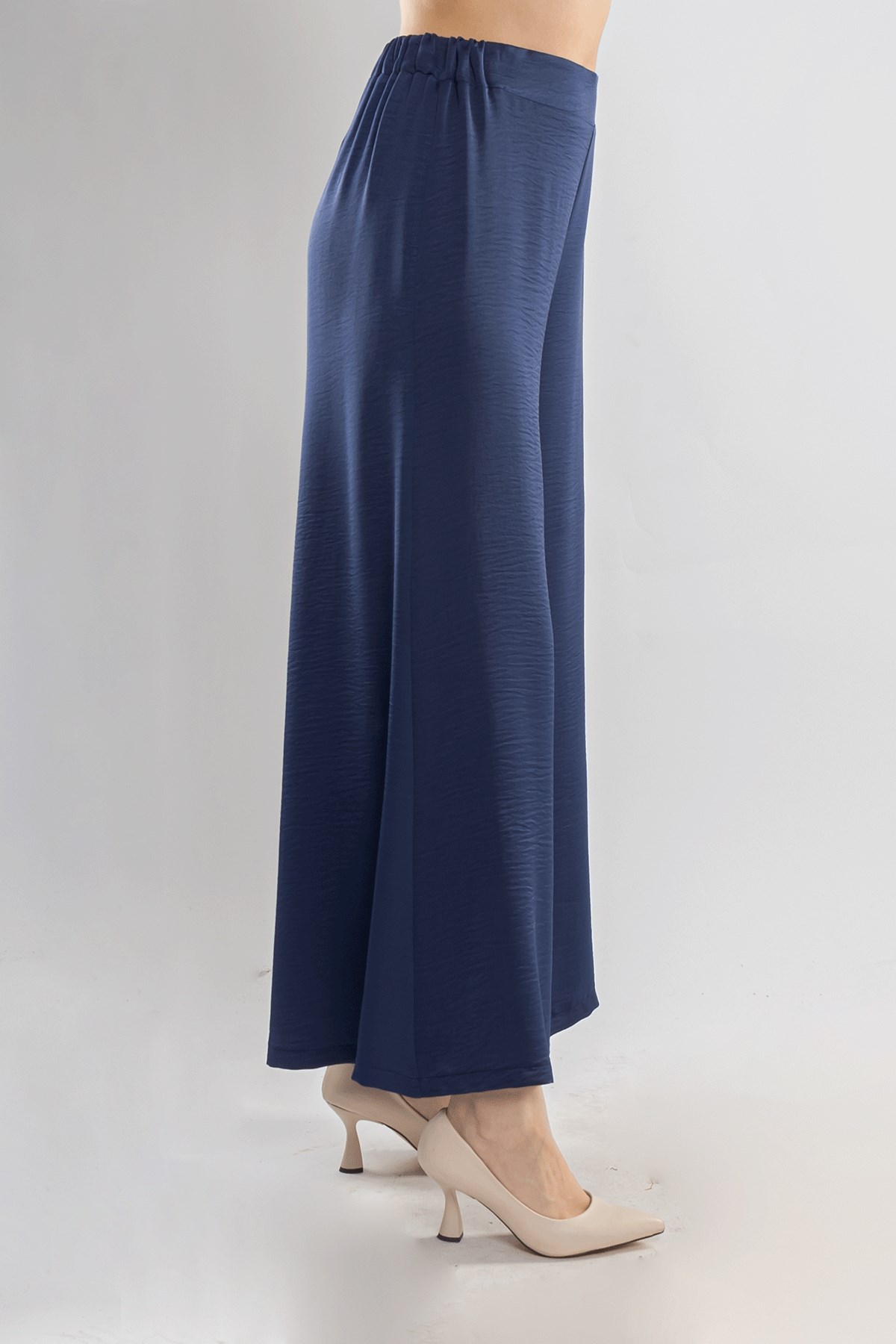 7265 Beli Lastikli Bol Paça Kristal Kumaş Kadın Pantolon