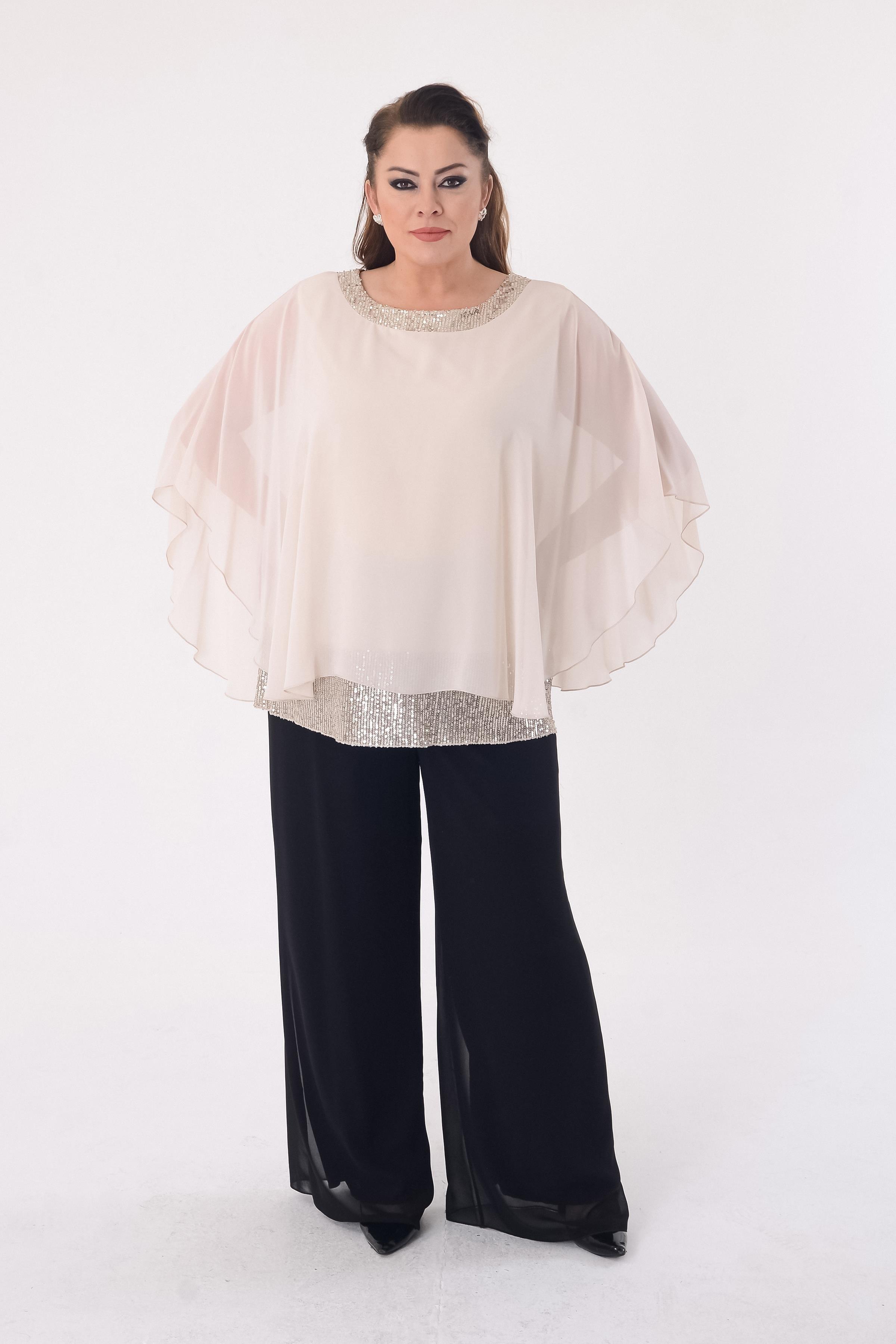 749 Pelerin Detay Pulpayet İşlemeli Tunik