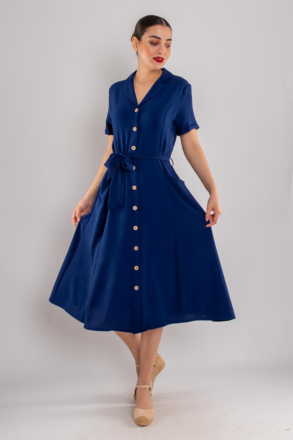 77389 Yakalı Cepli Düğmeli Midiboy Krep Gömlek Elbise