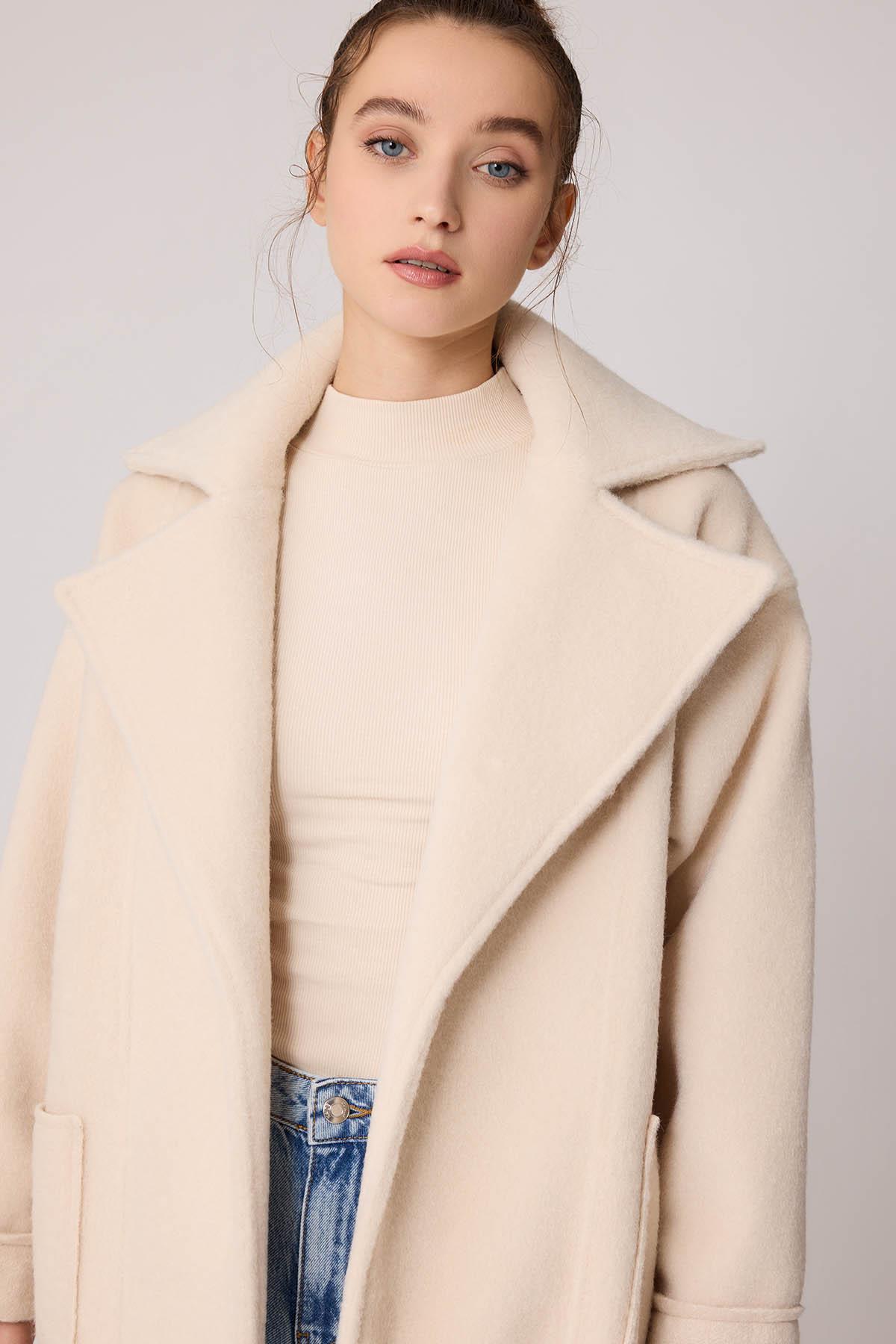 8027 Keçe Cepli Uzun Yaka Ceket