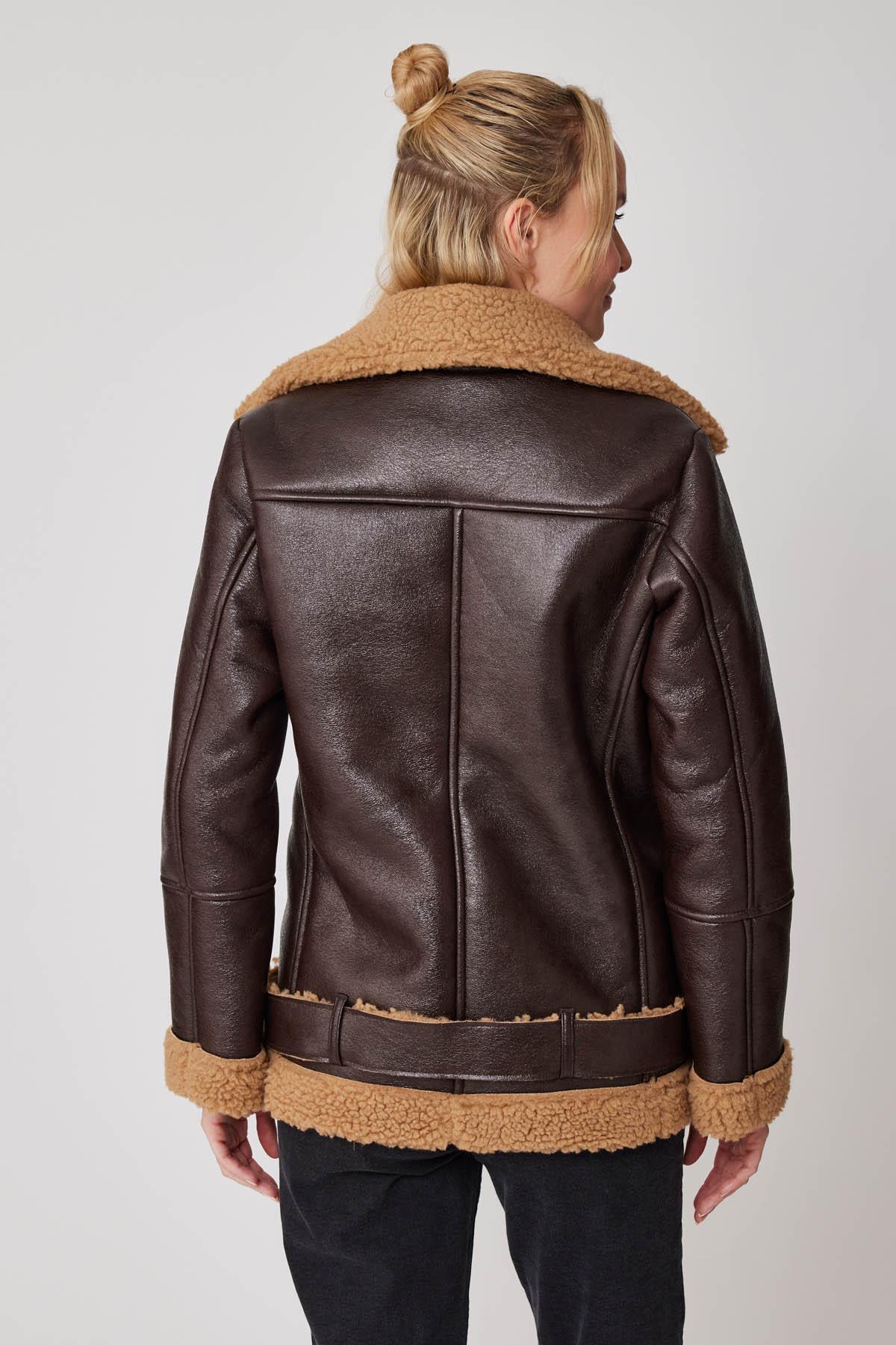 8067 İçi Kürklü Asimetrik Fermuarlı Deri Ceket