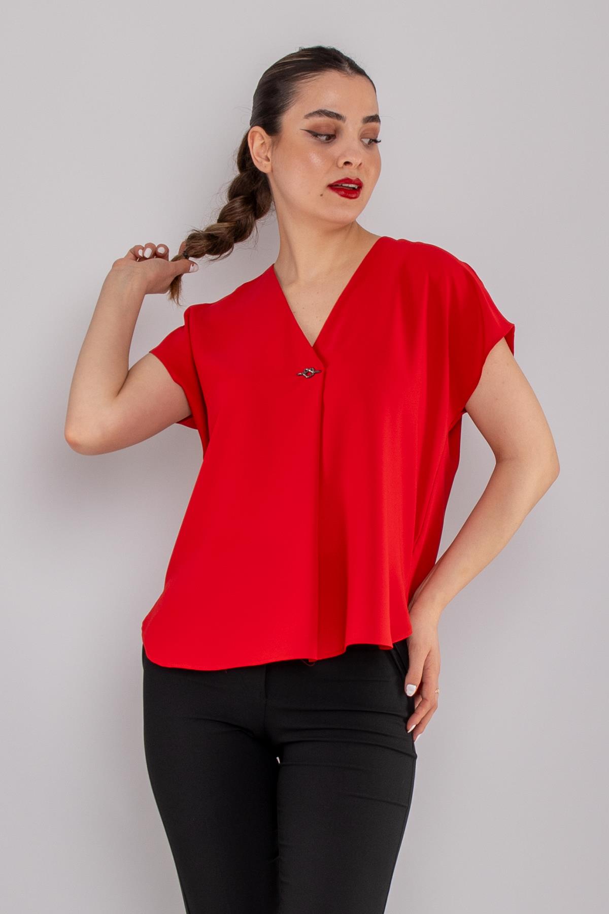 81908 Vyaka Broşlu Kısa Kol Krep Şifon Bluz