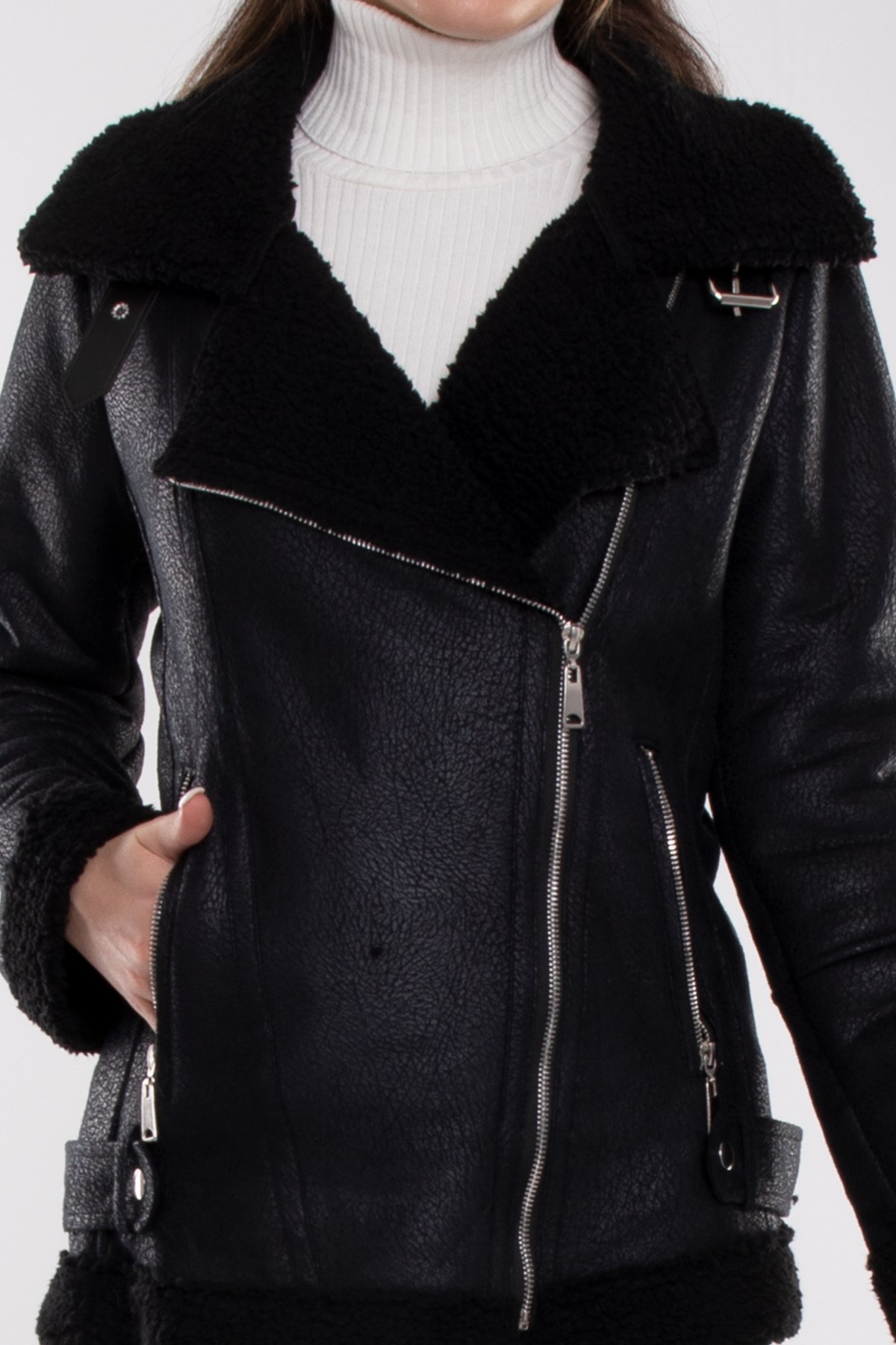 8332 İçi Kürklü Nubuk Kadın Ceket