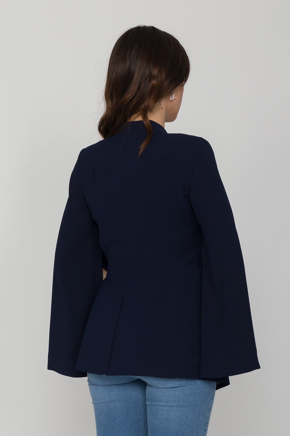 90177 Yandan Bağlamalı Hakim Yaka Yırtmaç Kol Ceket