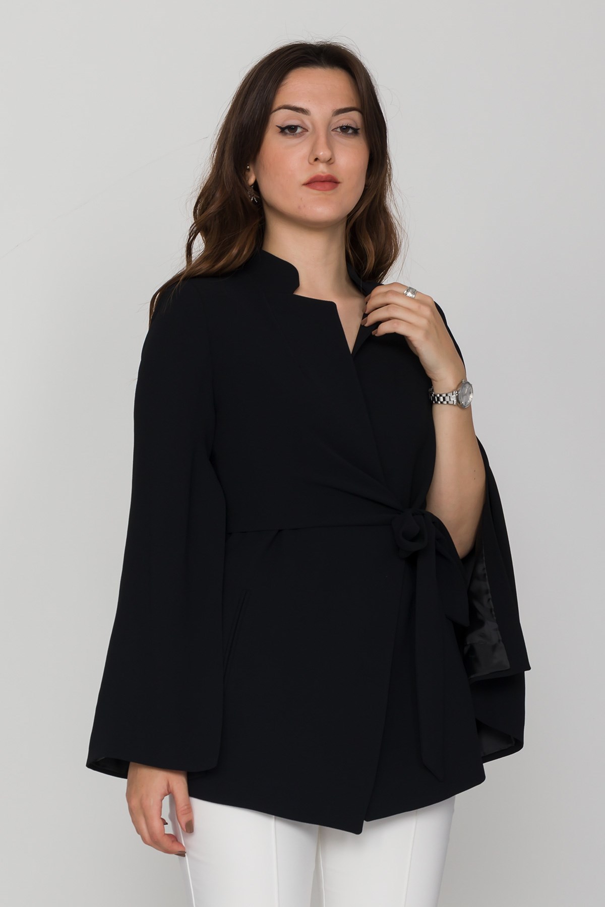 90177 Yandan Bağlamalı Hakim Yaka Yırtmaç Kol Ceket