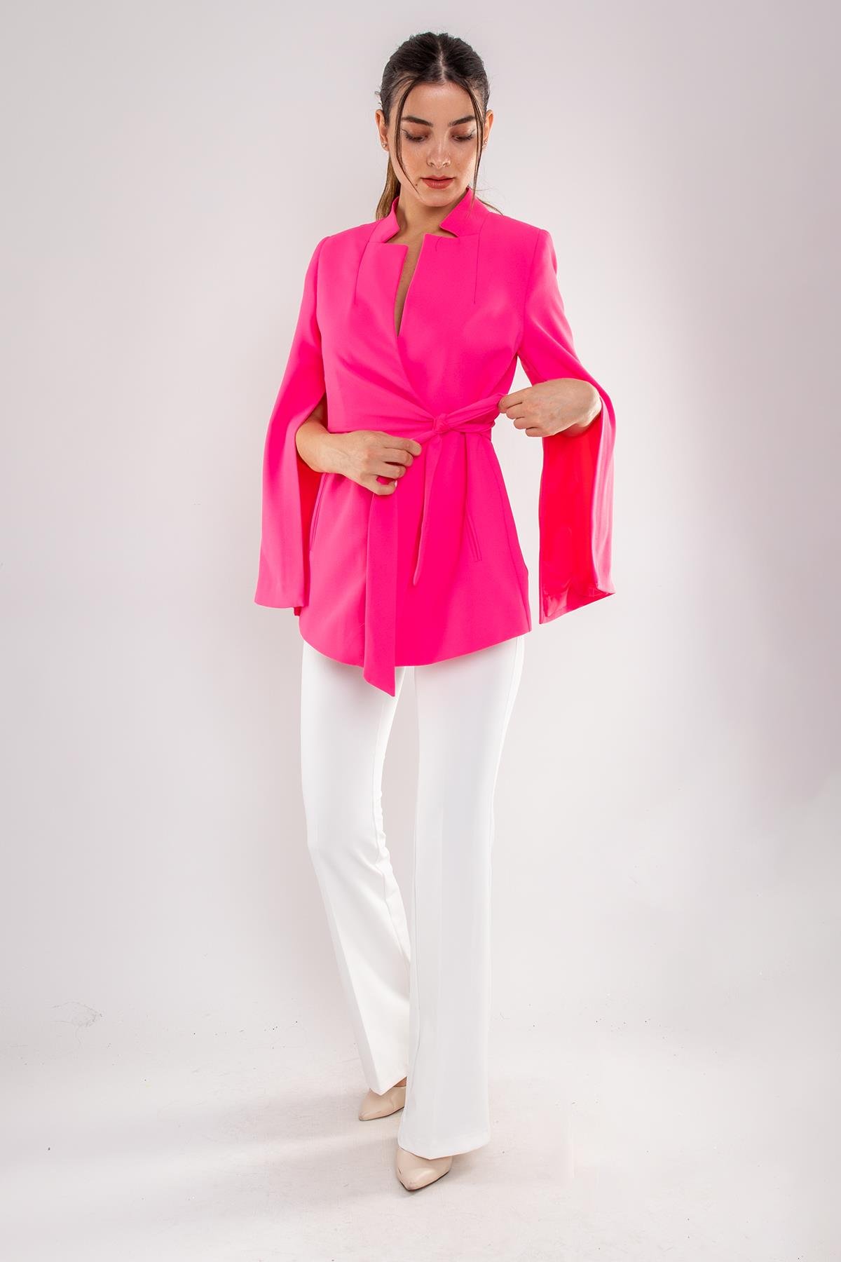 90177 Yandan Bağlamalı Hakim Yaka Yırtmaç Kol Ceket