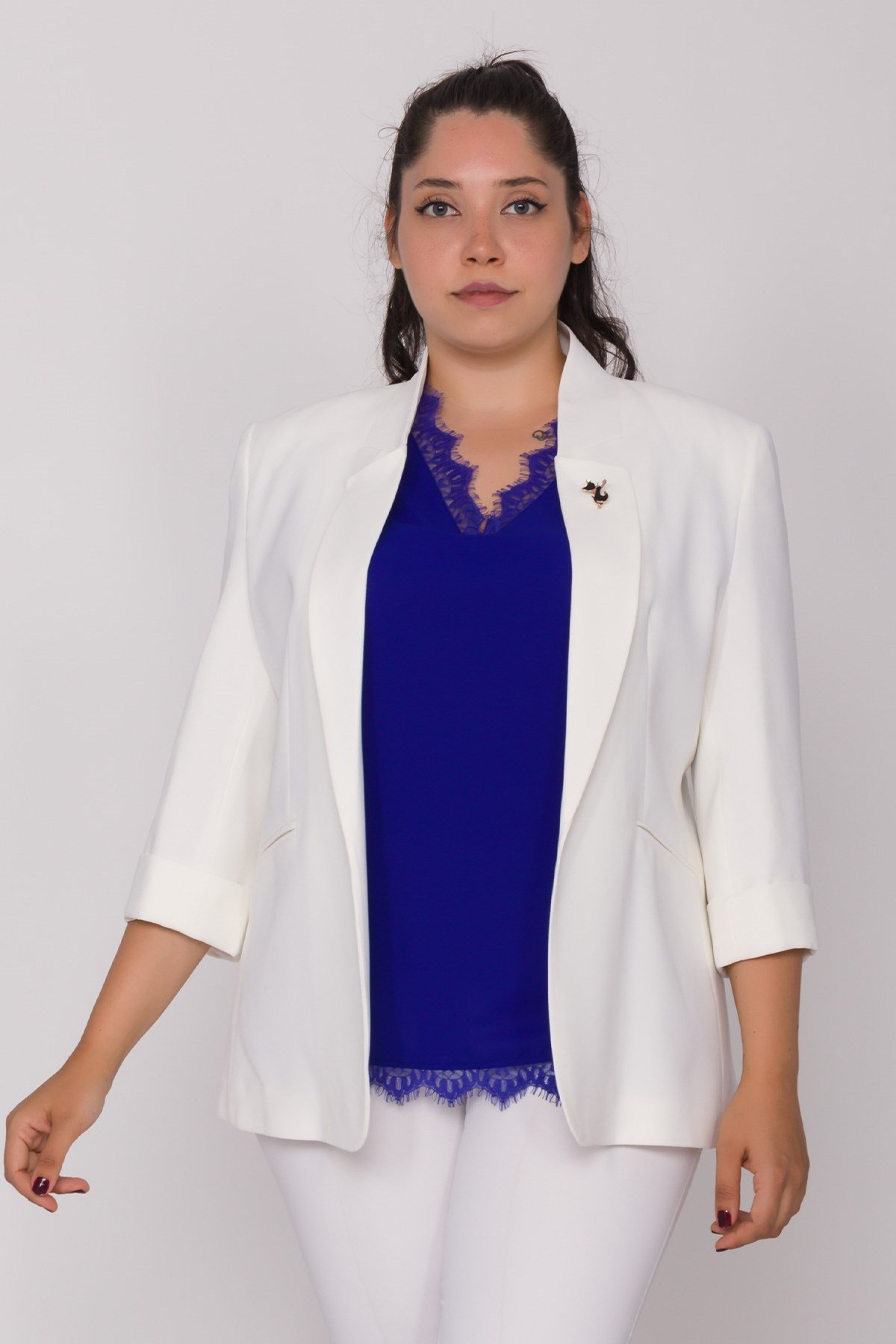 90179 BB KEDİ BROŞLU CEKET