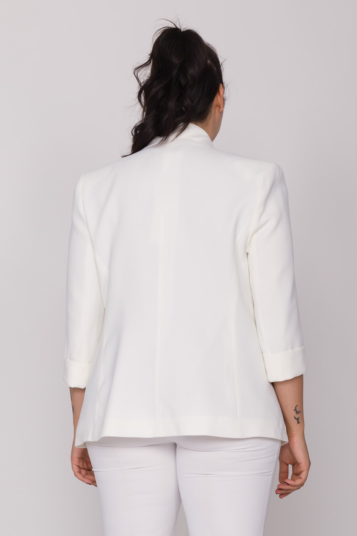 90179 BB KEDİ BROŞLU CEKET