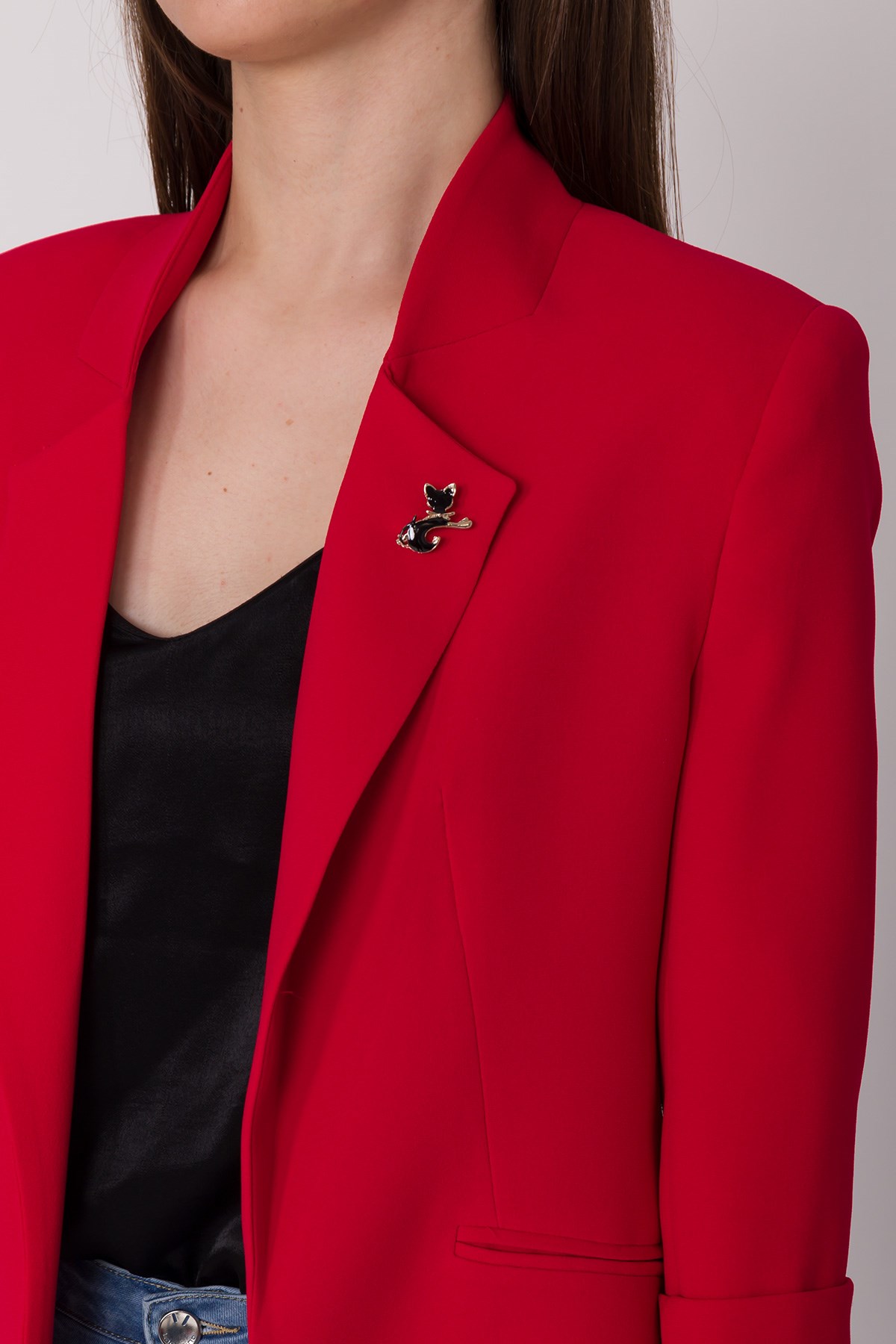 90179 KEDİ BROŞLU CEKET