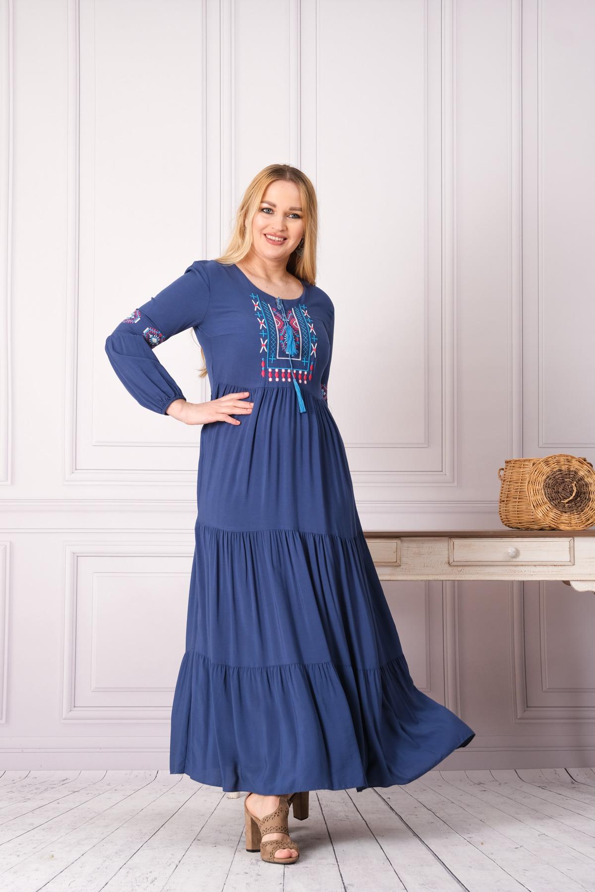 9041 Yaka Nakışlı Kollu Uzun Pamuk Otantik Elbise