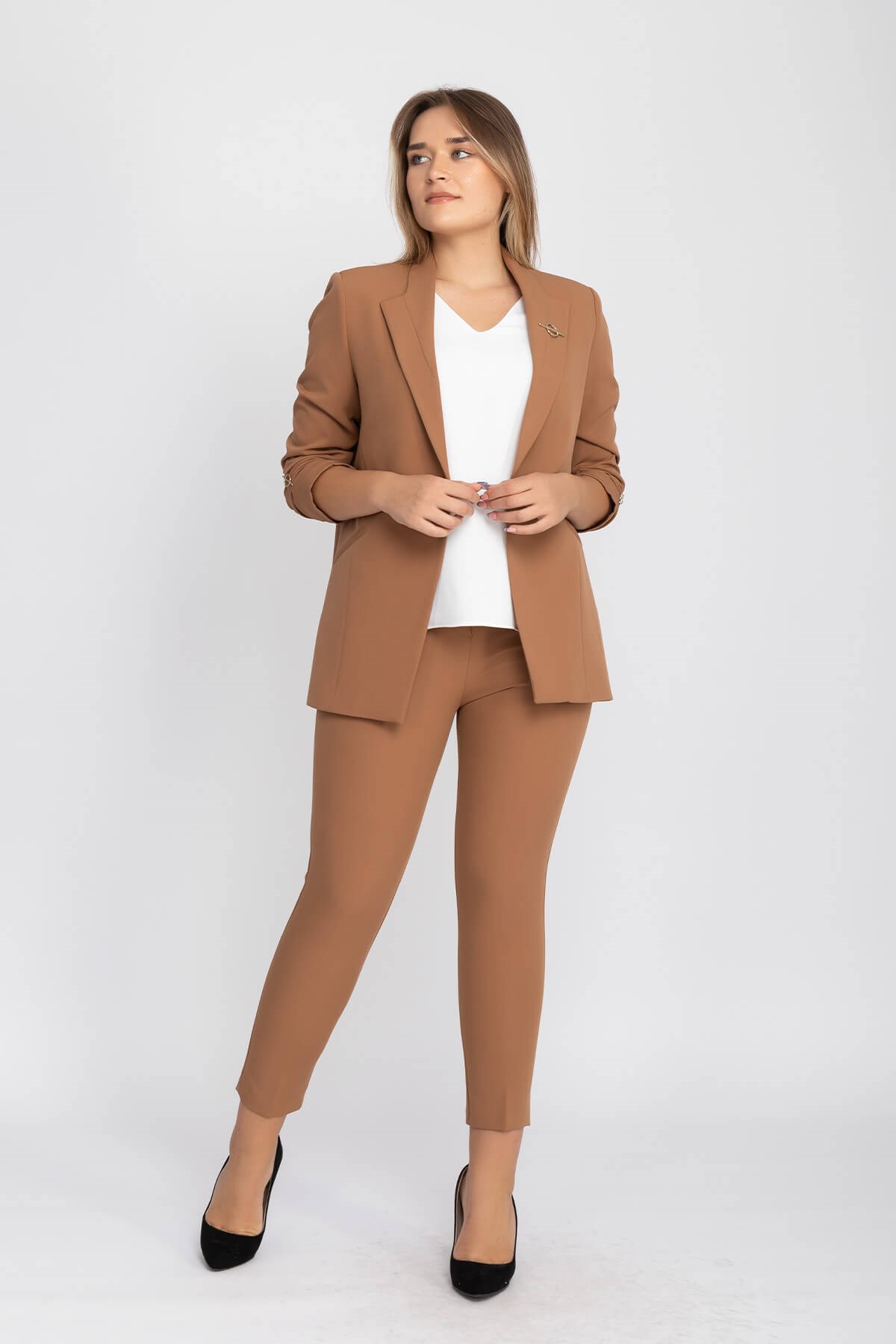 90503 Broşlu Büzgülü Ko Astarlarlı Blazer Ceket