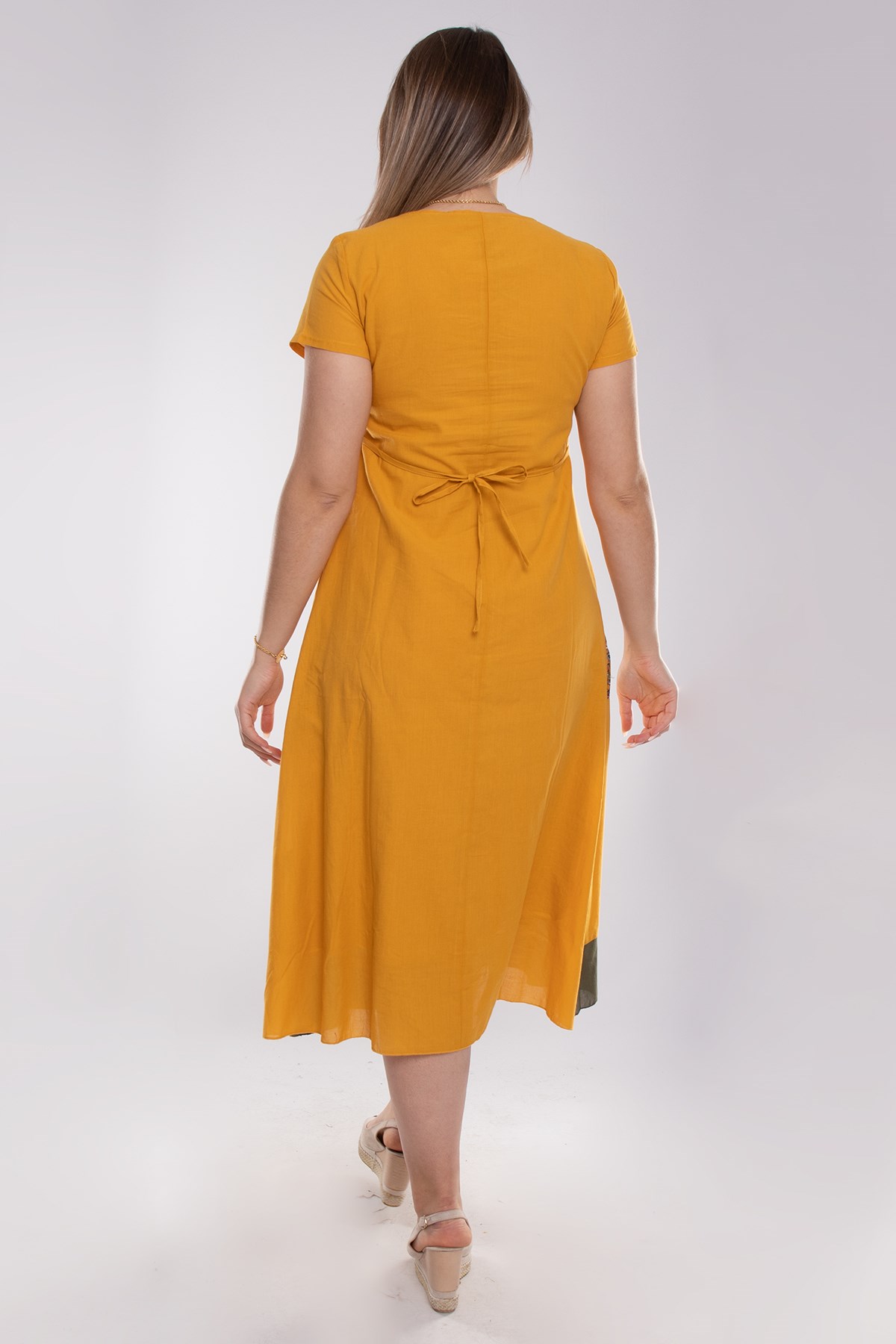 9068 Etnik Desen Kısa Kol Beli İpli Pamuk Otantik Elbise