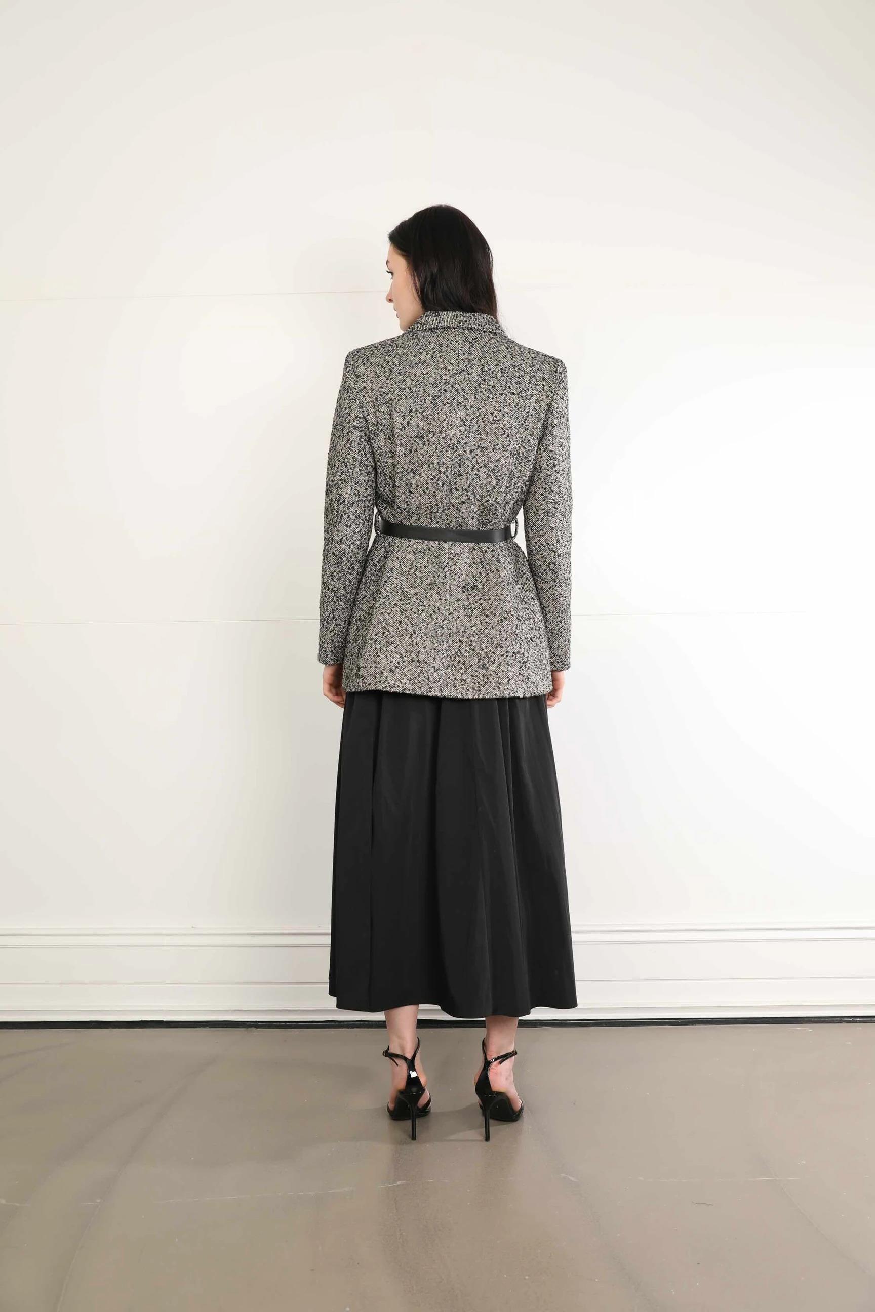 90883 Kemerli Kırçıllı Yakasız Kaşe Ceket