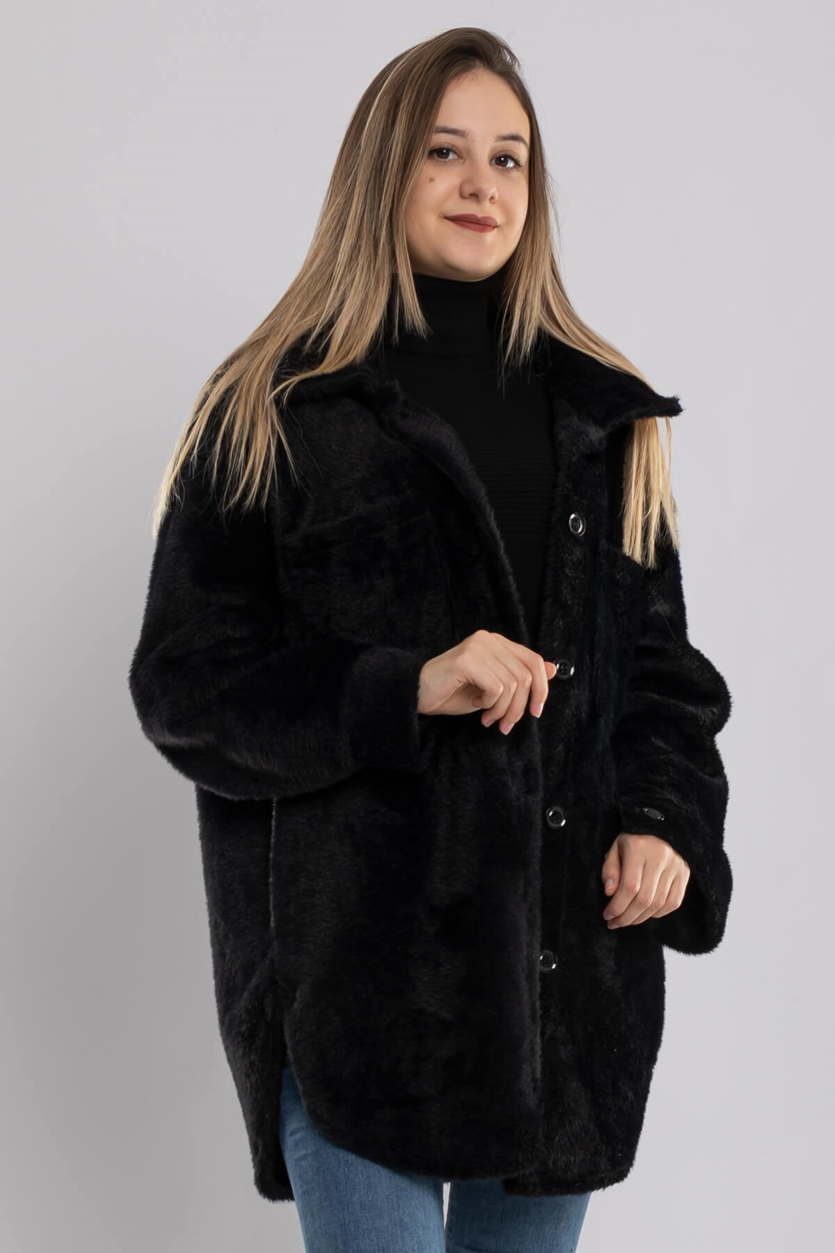 91121 Düğmeli Kısa Kadın Kürk Kaban