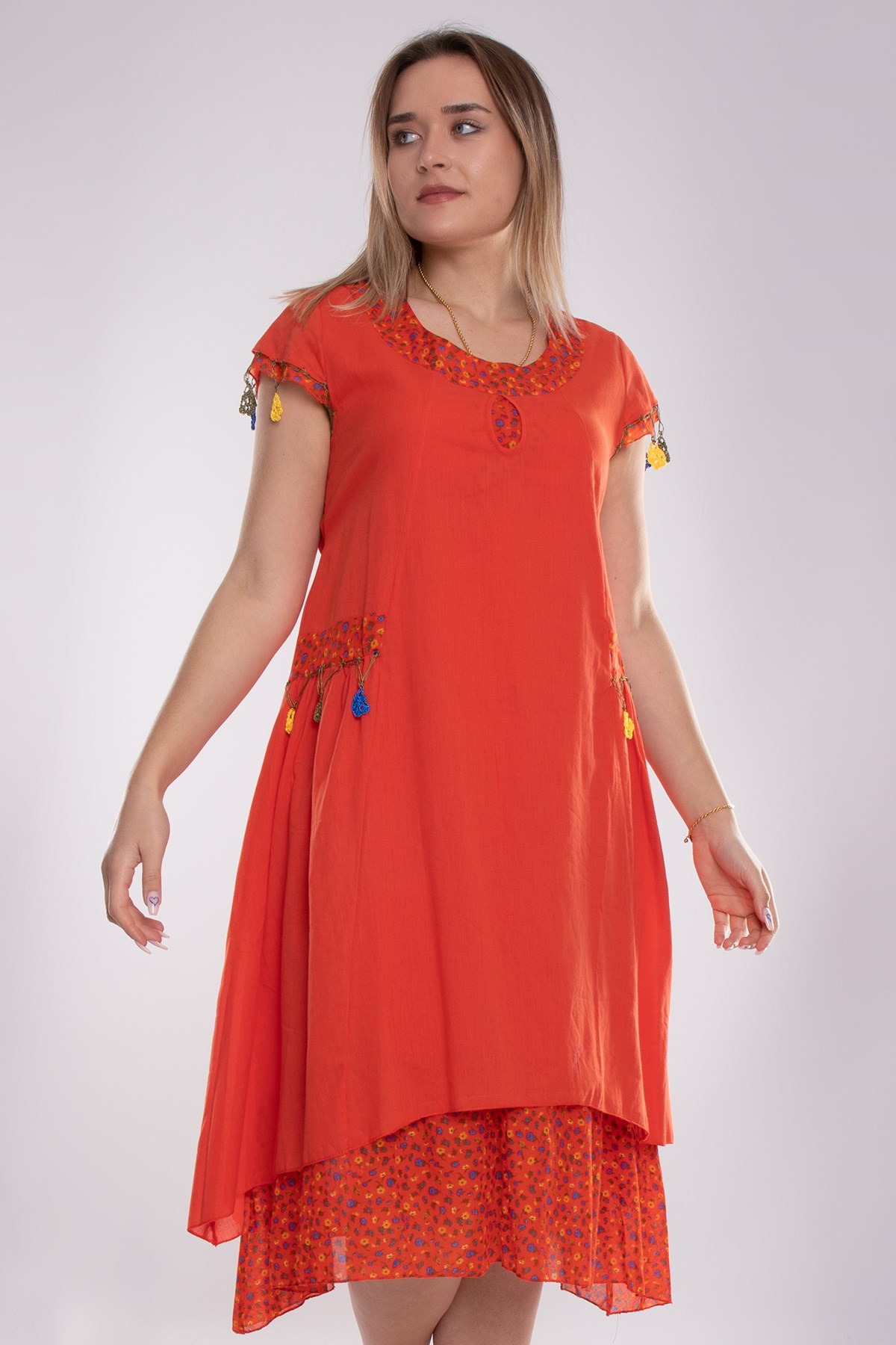 9115 Oya İşli Eteği Parçalı Katlı Kısa Kol Pmauk Otantik Elbise