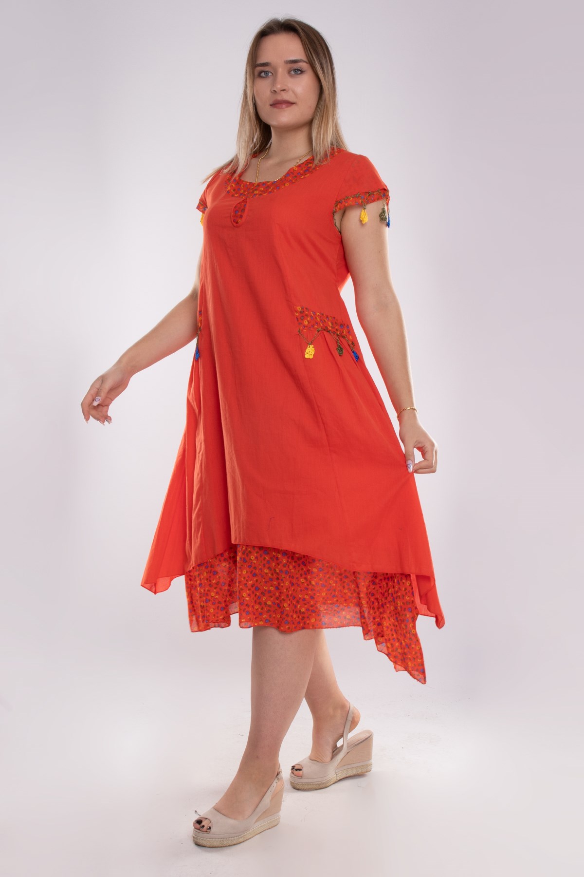 9115 Oya İşli Eteği Parçalı Katlı Kısa Kol Pmauk Otantik Elbise