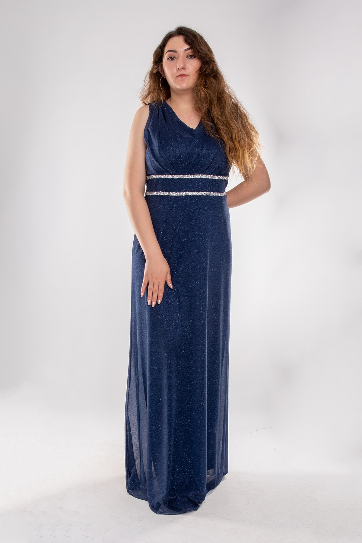 9247 Büyük Beden Çift Yaka Kruvaze Beli Şerit Simli Tül Elbise