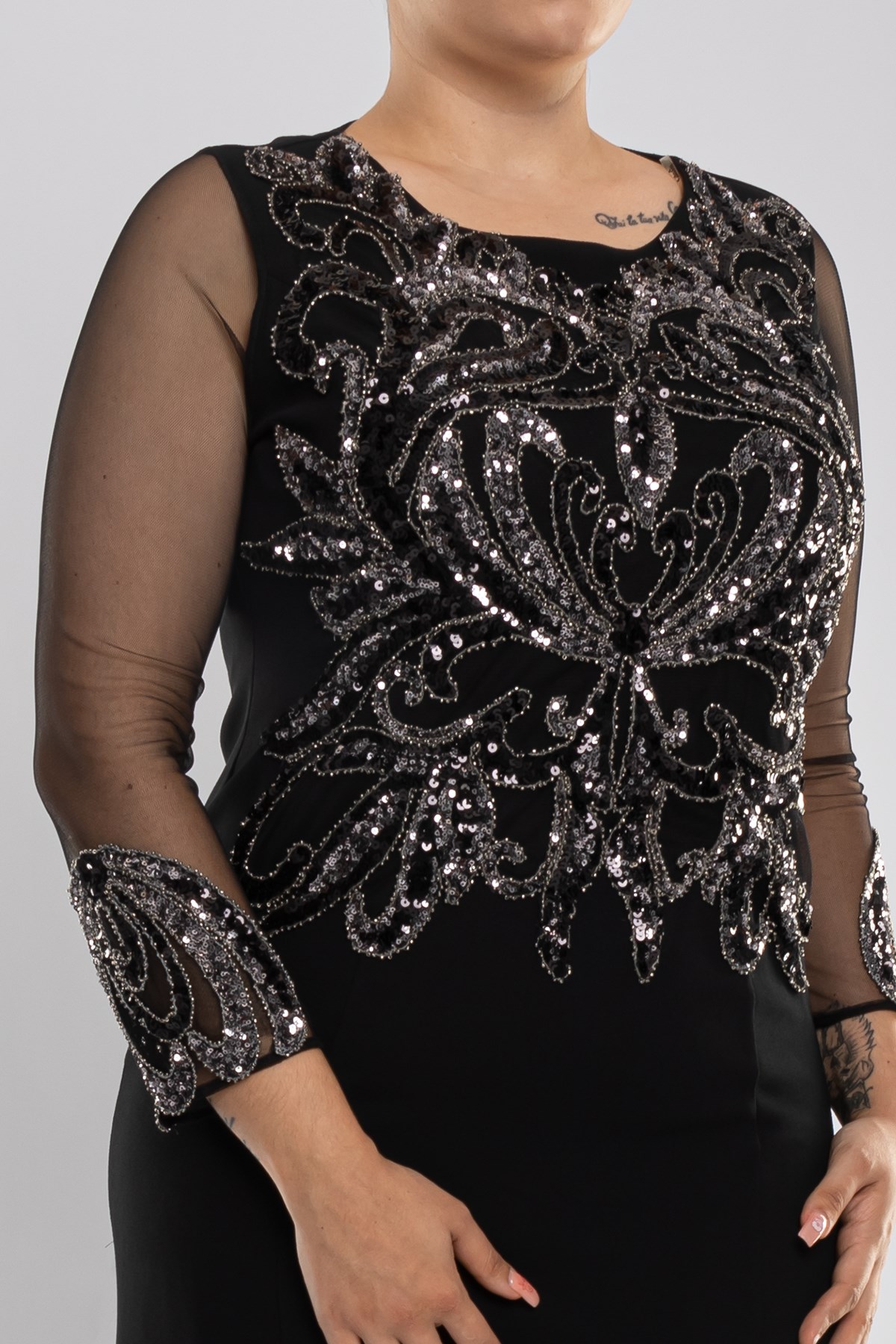 9311 BB Tül Kol Desenli Nakış İşl.Krep Elbise