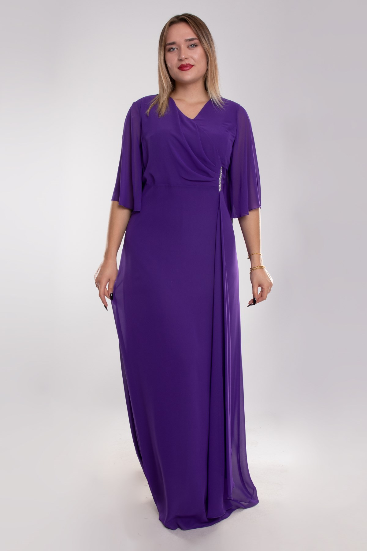 9407 Büyük Beden Mendil Kol Beli Drape Broşlu Uzun Elbise