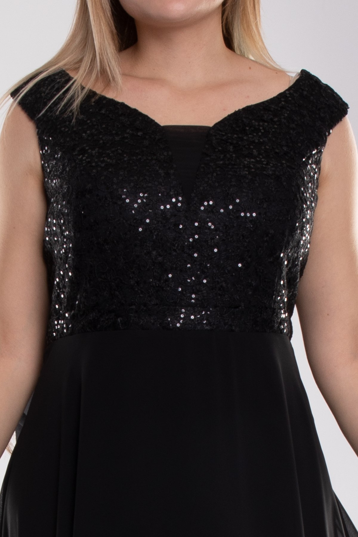 9496 Büyük Beden Pulpayet Nakış İşli Uzun Şifon Elbise