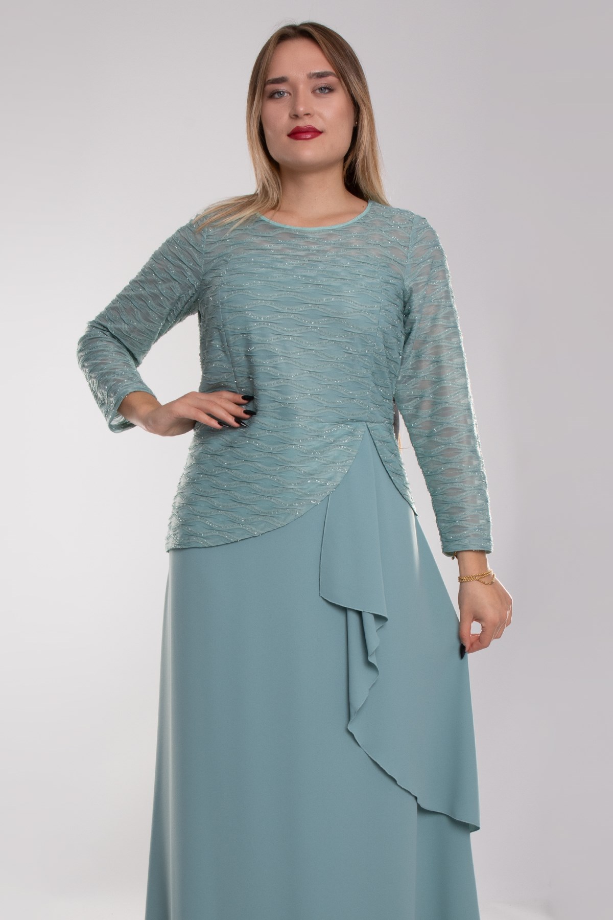 9497 Büyük Beden Suyolu Eteği Fırfırlı Tül Kol Krep Uzun Elbise