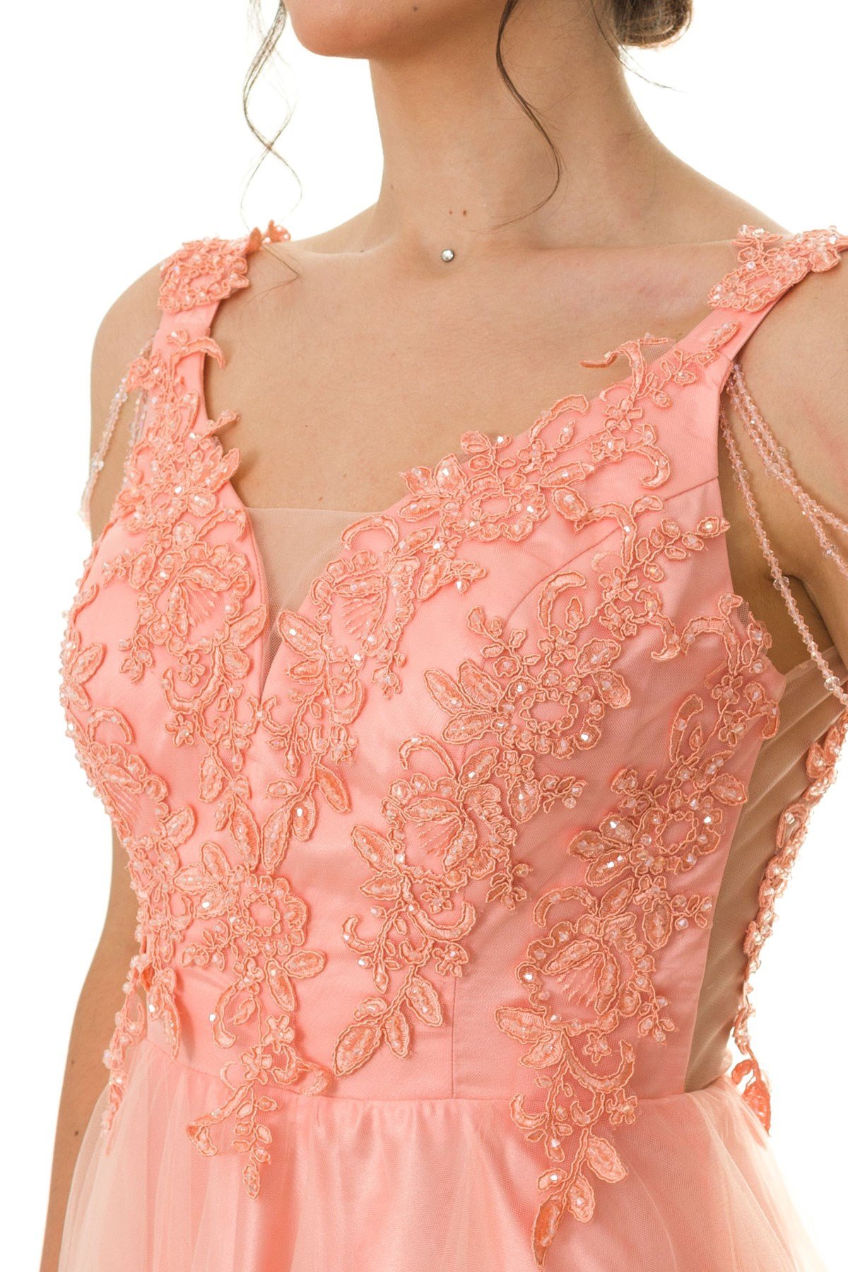 952 KB BONCUK NAKIŞ İŞLİ.ETEĞİ TÜL ELBİSE