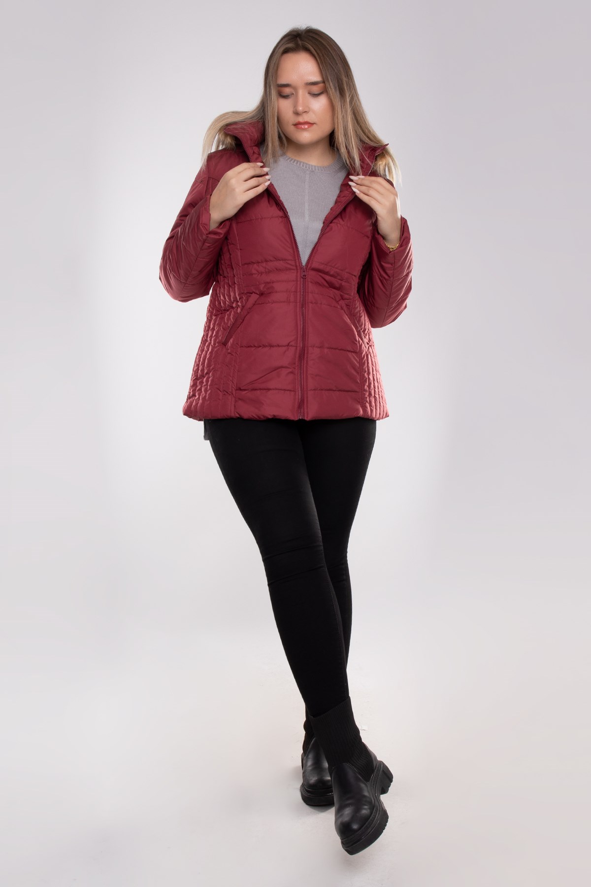 9761 Büyük Beden Kapüşonu Kürklü Kadın Şişme Mont