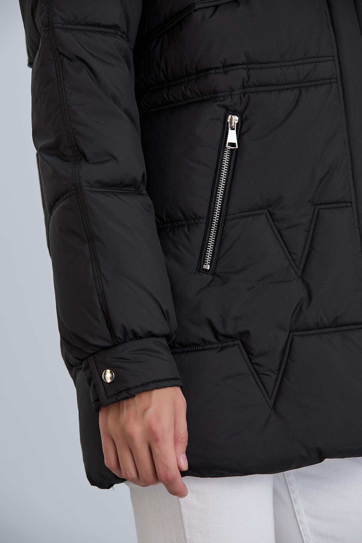 CORA Kapüşonu Kürklü Şişme Mont