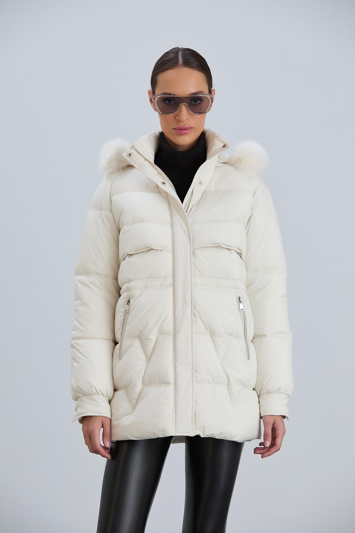 CORA Kapüşonu Kürklü Şişme Mont