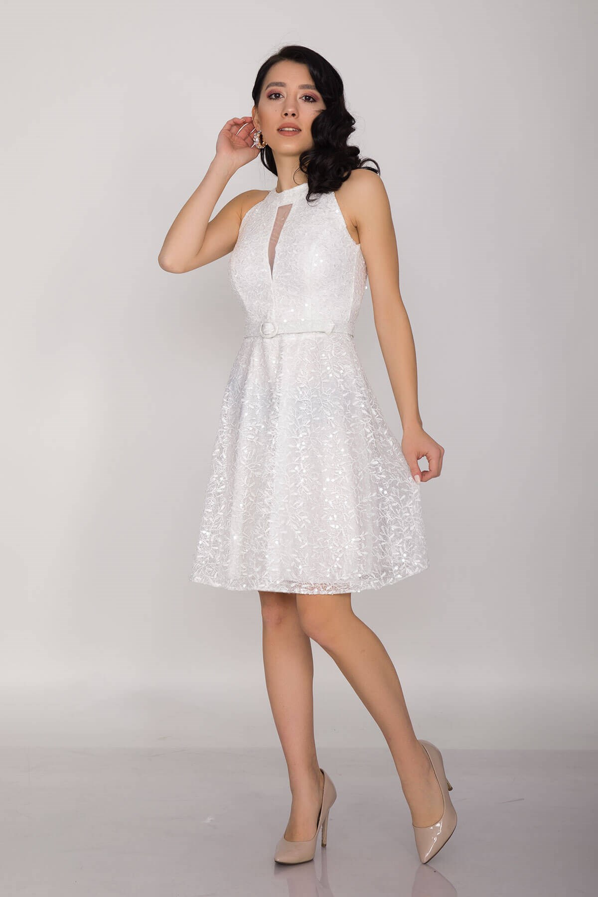 D-933 KB Kemerli Halter Yaka Sırt Detay Pulpayet Kısa Abiye Elbise