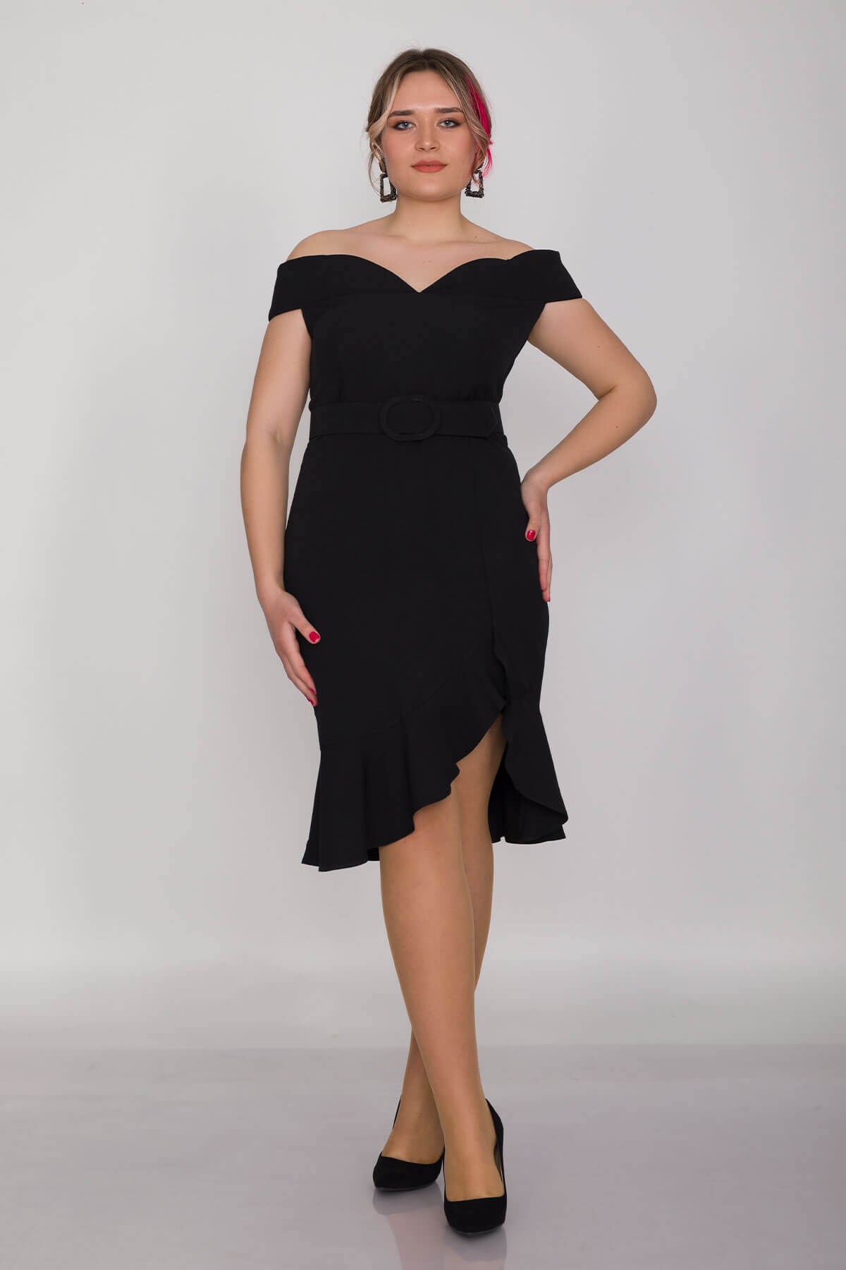 D-958 BB Madonna Yaka Eteği Valonlu Dalgıç Kumaş Kısa Elbise