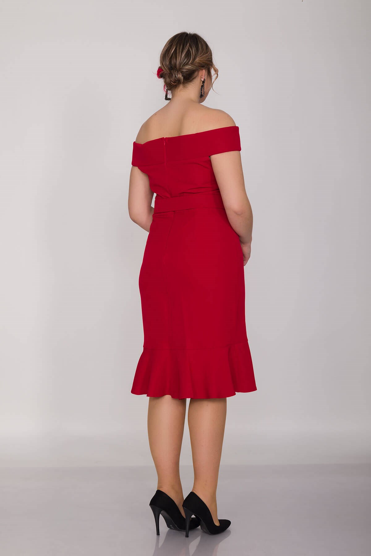 D-958 BB Madonna Yaka Eteği Valonlu Dalgıç Kumaş Kısa Elbise