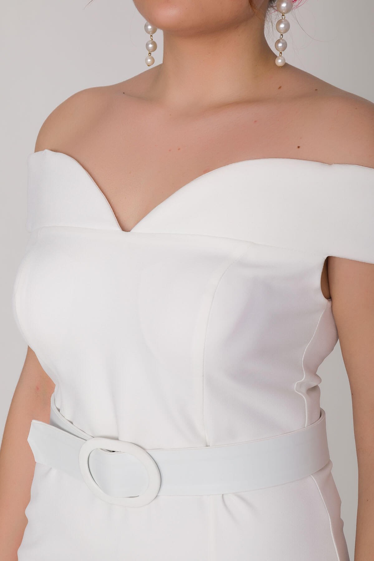 D-958 BB Madonna Yaka Eteği Valonlu Dalgıç Kumaş Kısa Elbise