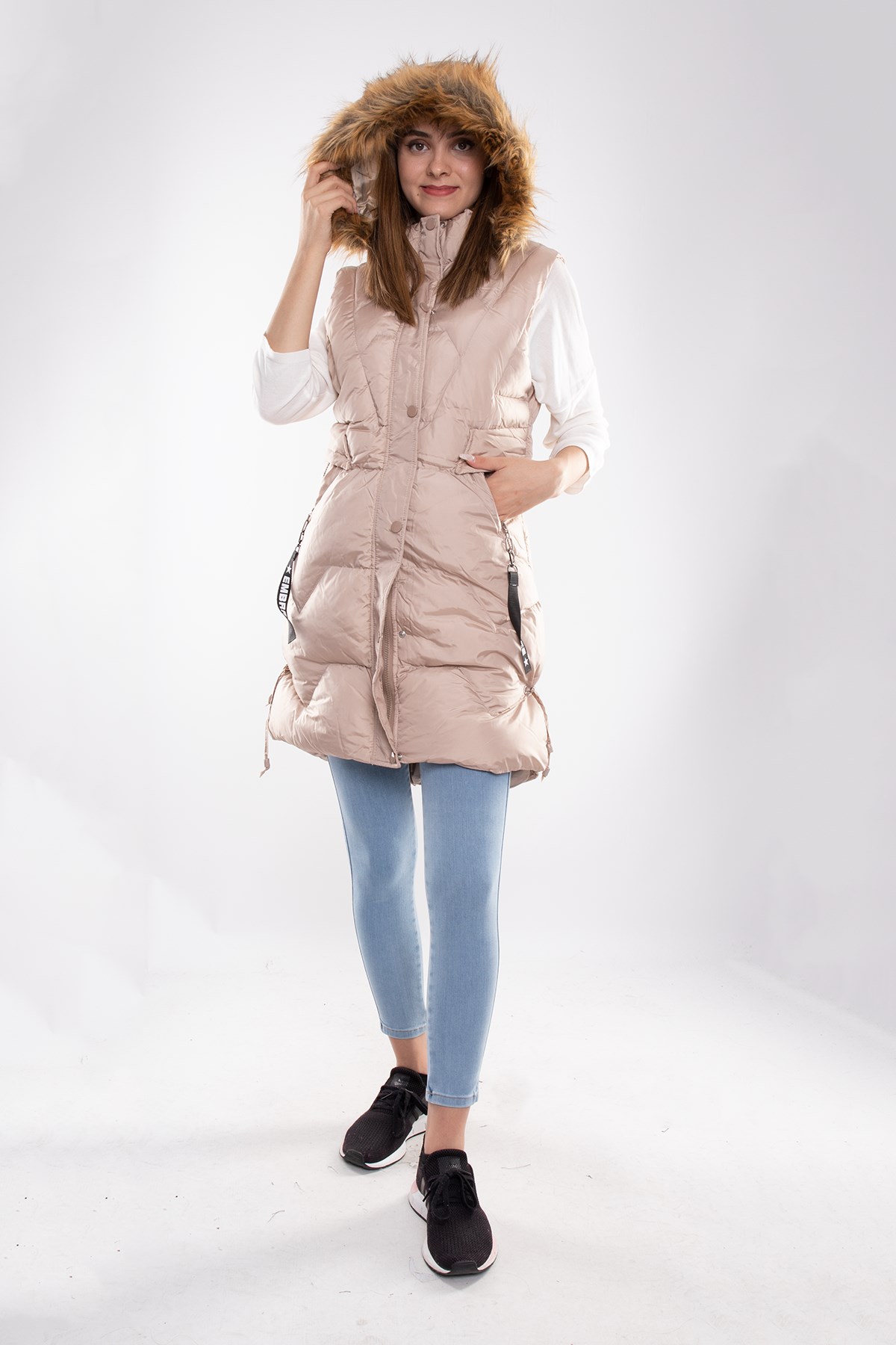 D89823 Kapşonlu Kadın Şişme Uzun Yelek