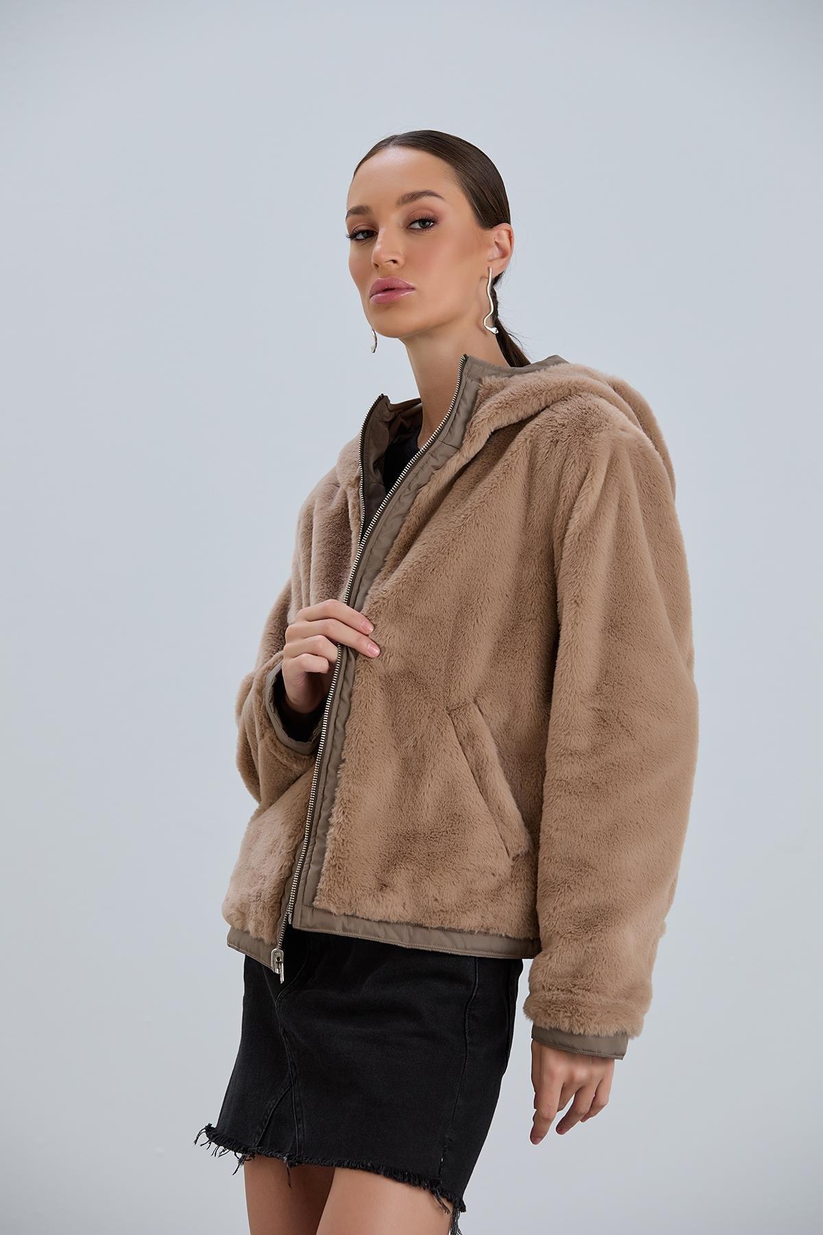 HELİN Kapüşonlu İçi Kürklü Cep Detay Kısa Mont